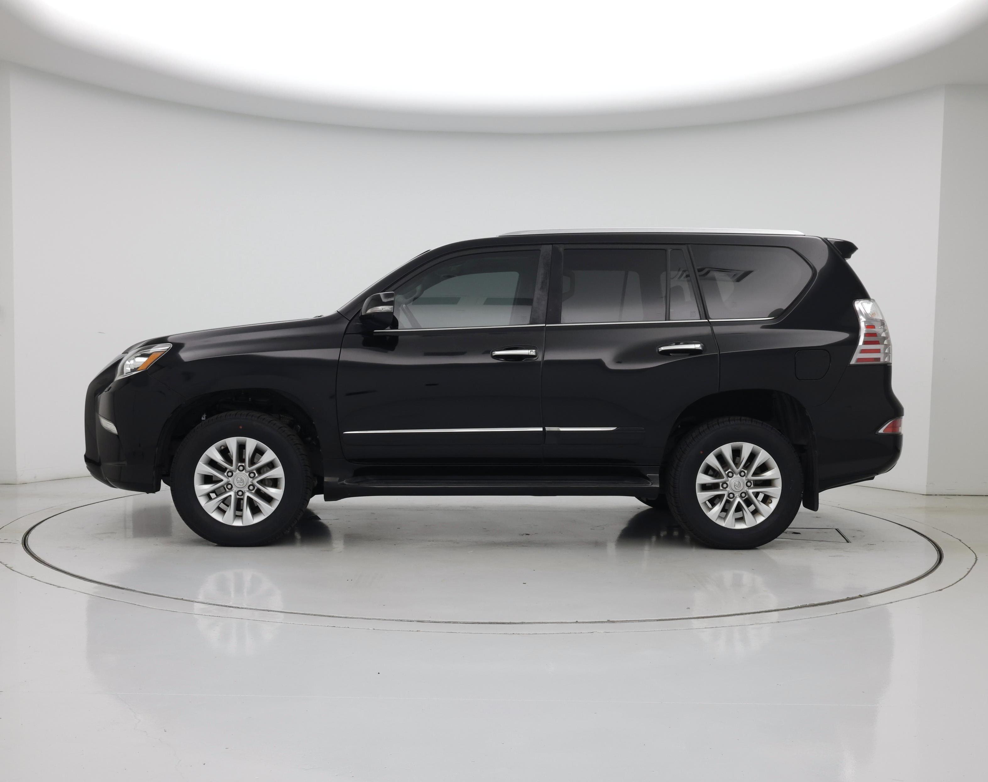 Thumbnail: 2018 Lexus GX - 3