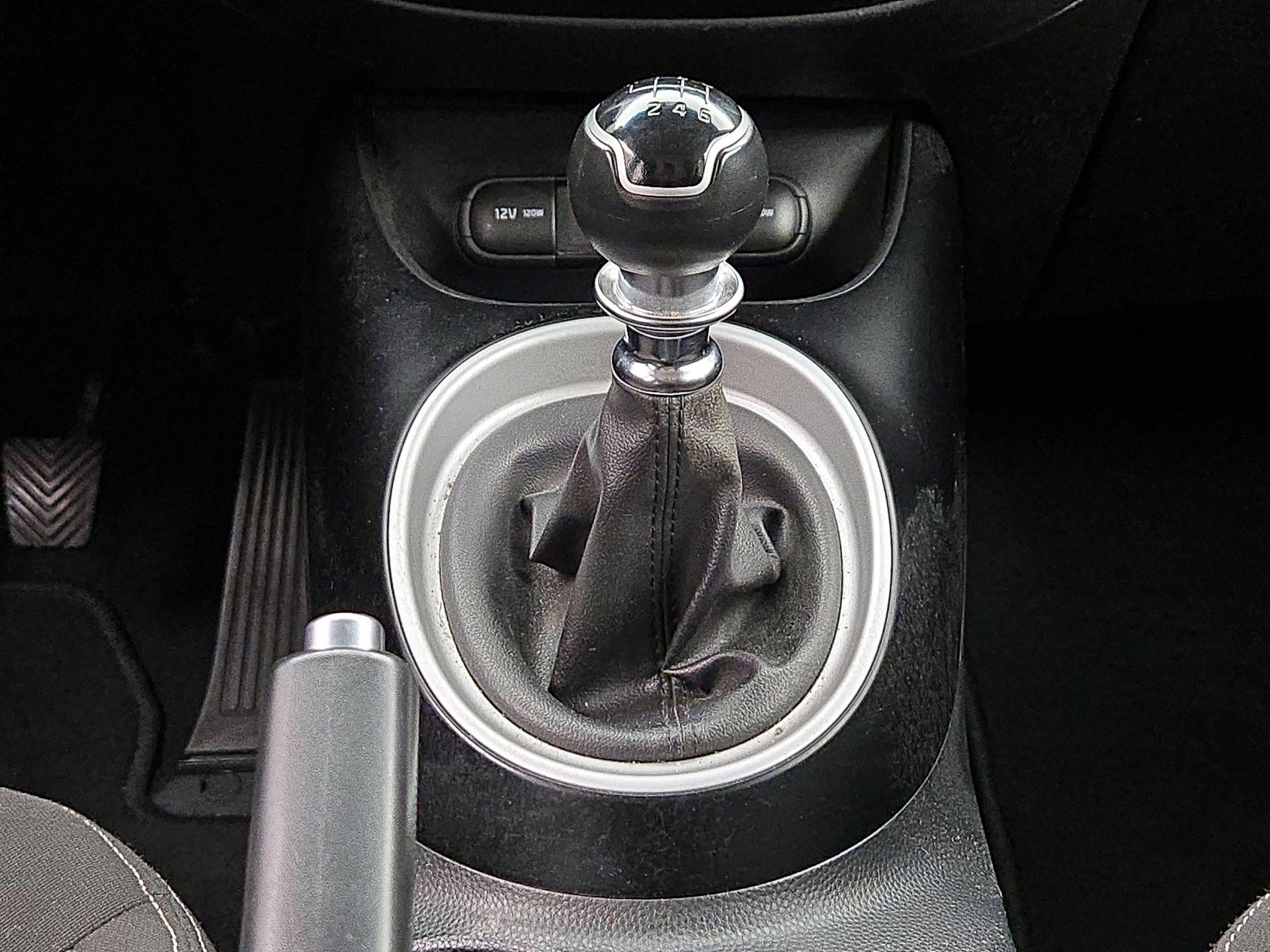 Thumbnail: 2016 Kia Soul - 16
