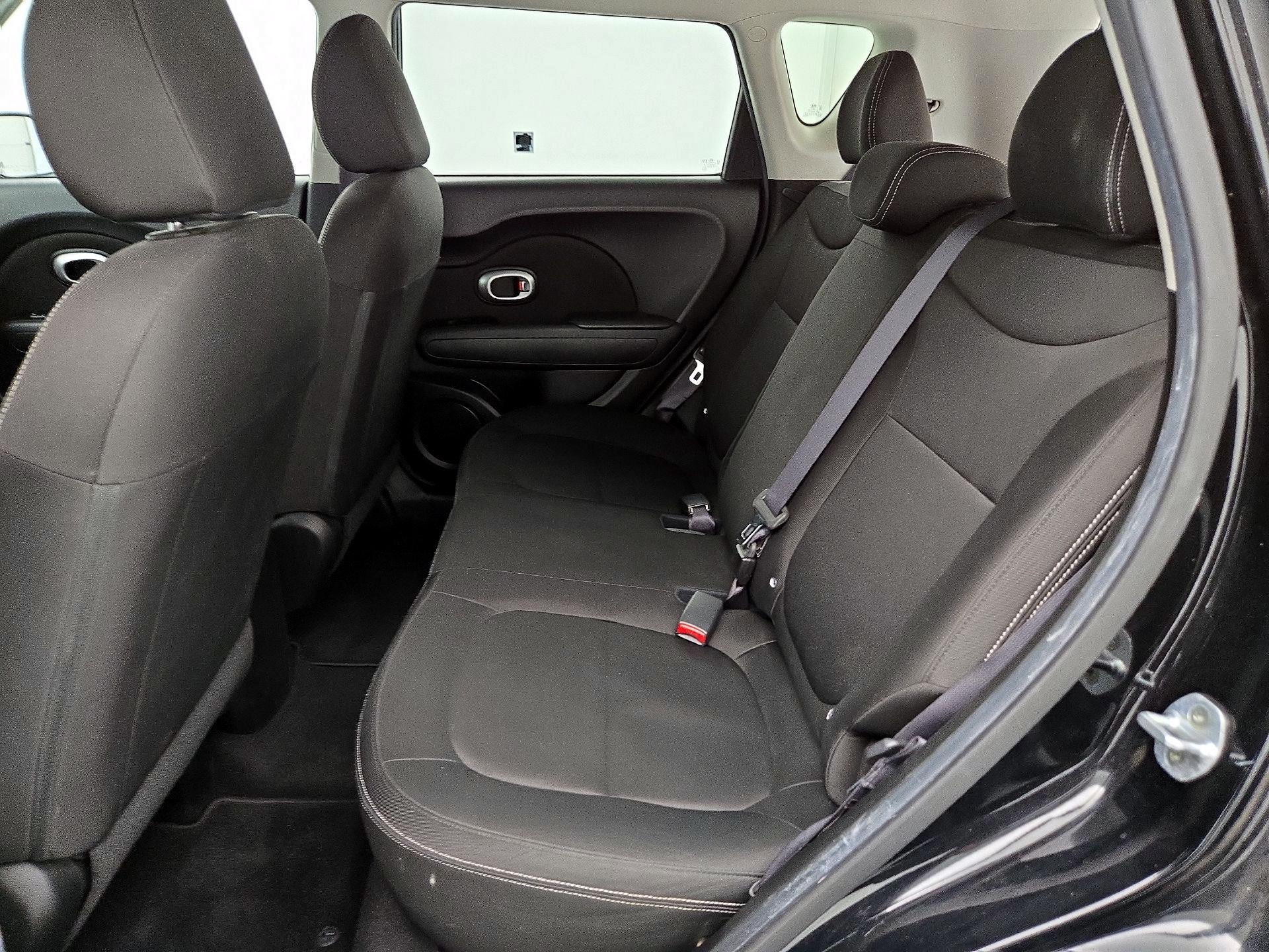 Thumbnail: 2016 Kia Soul - 18