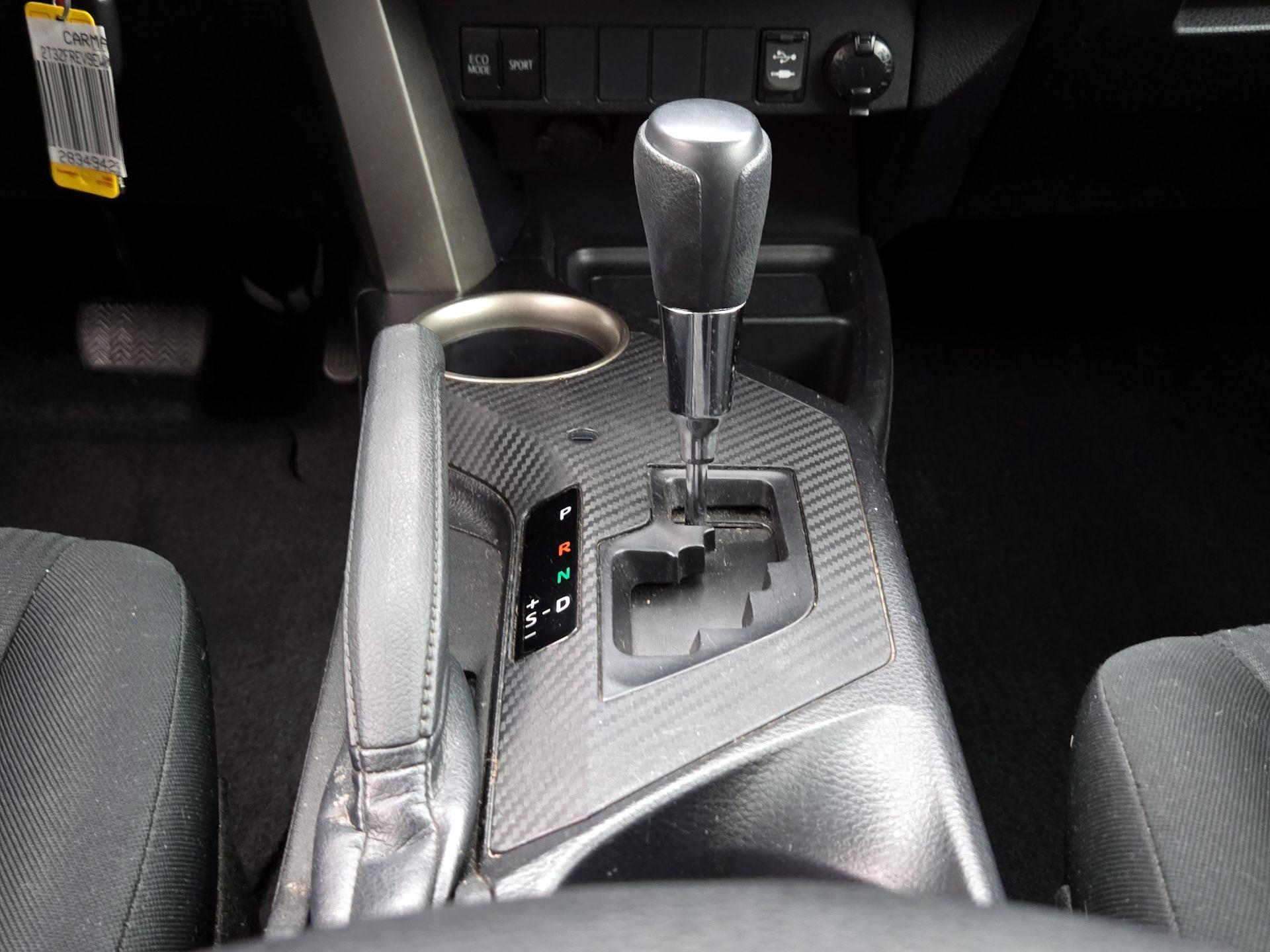 Thumbnail: 2014 Toyota RAV4 - 17