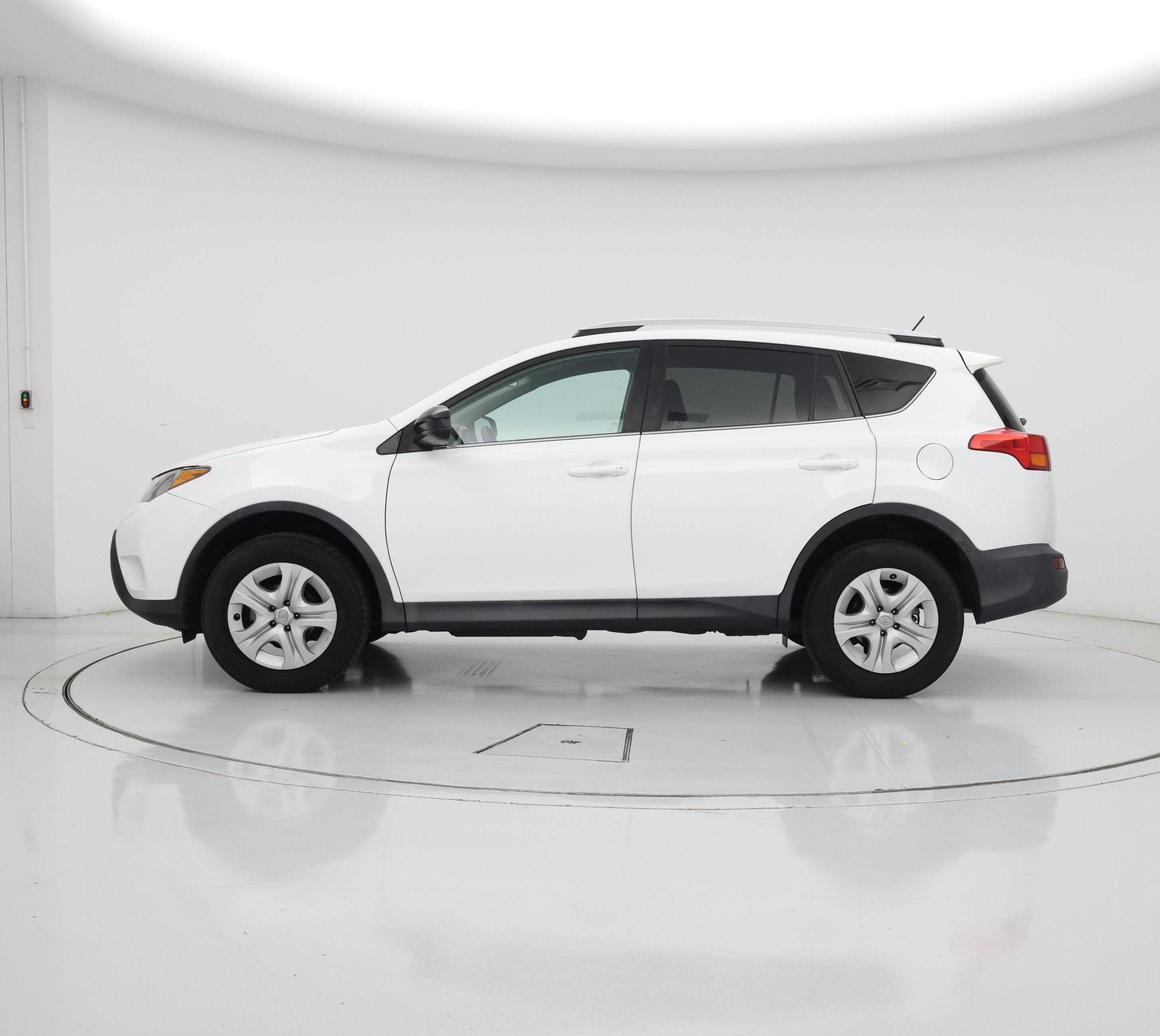 Thumbnail: 2014 Toyota RAV4 - 3