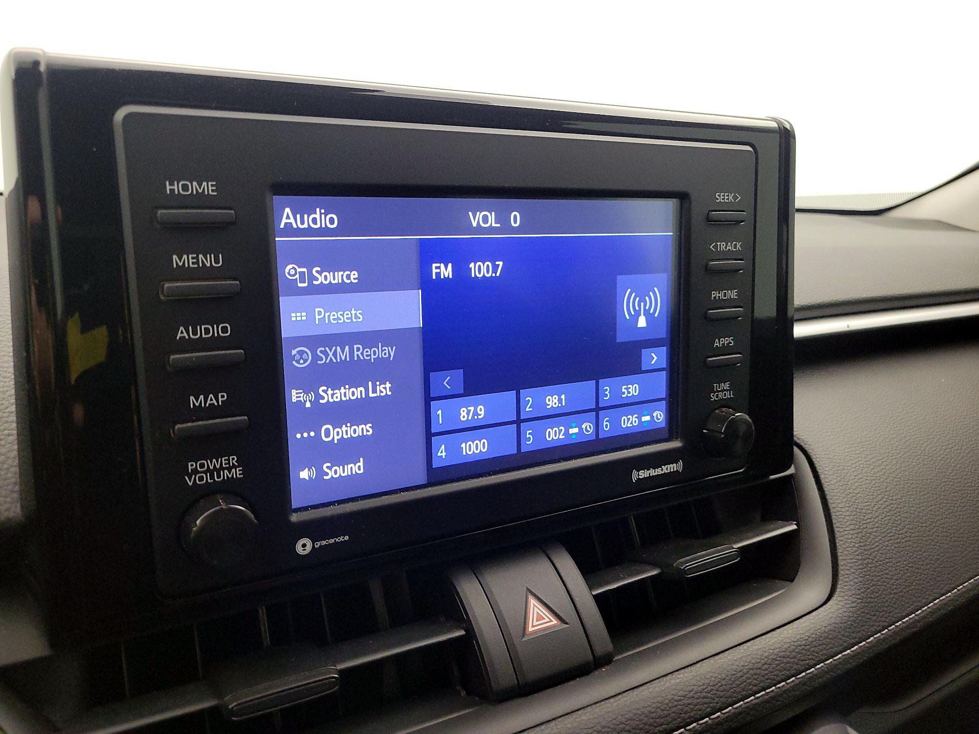 Thumbnail: 2021 Toyota RAV4 - 15