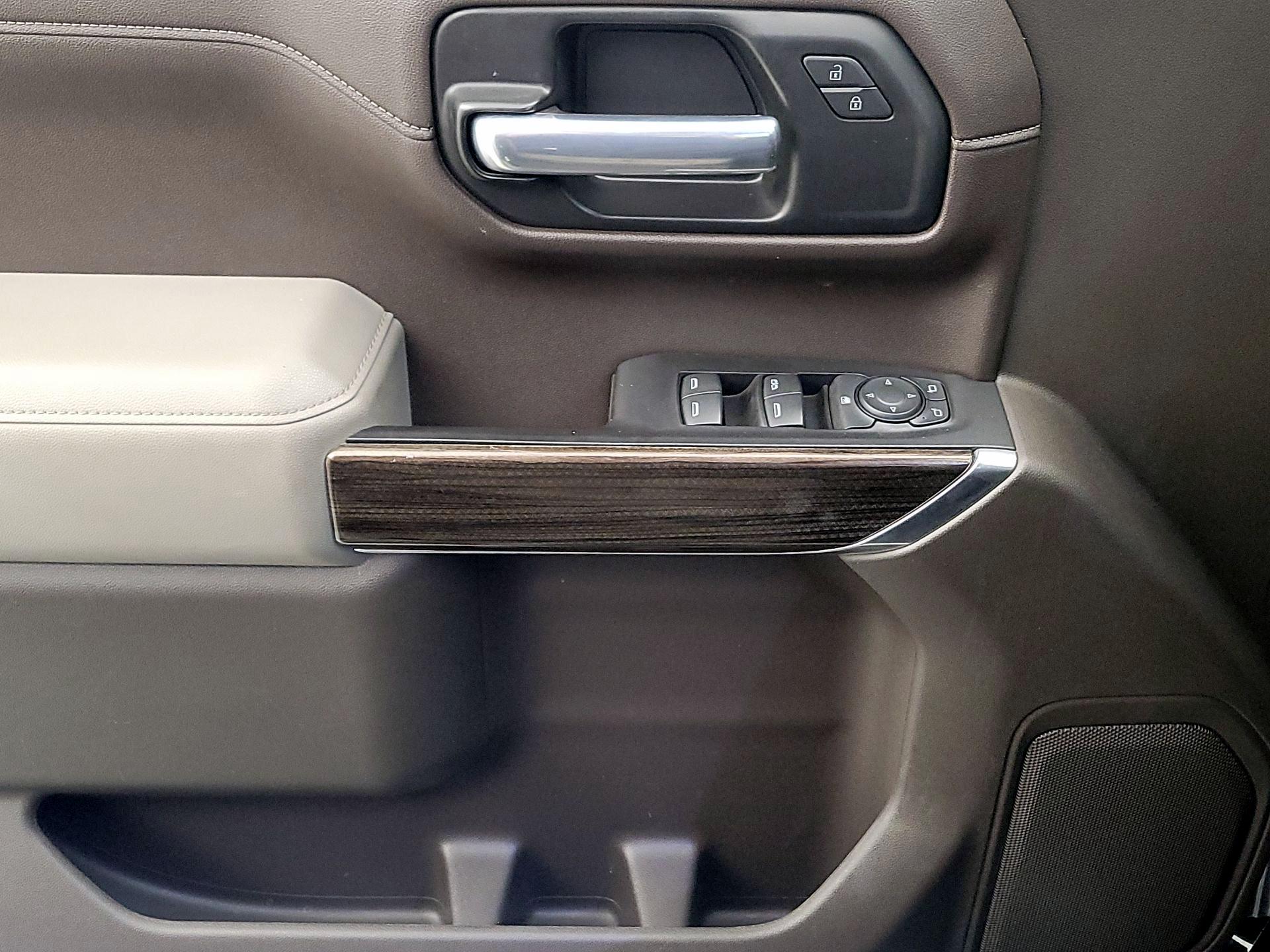 Thumbnail: 2021 Chevrolet Silverado 1500 - 12