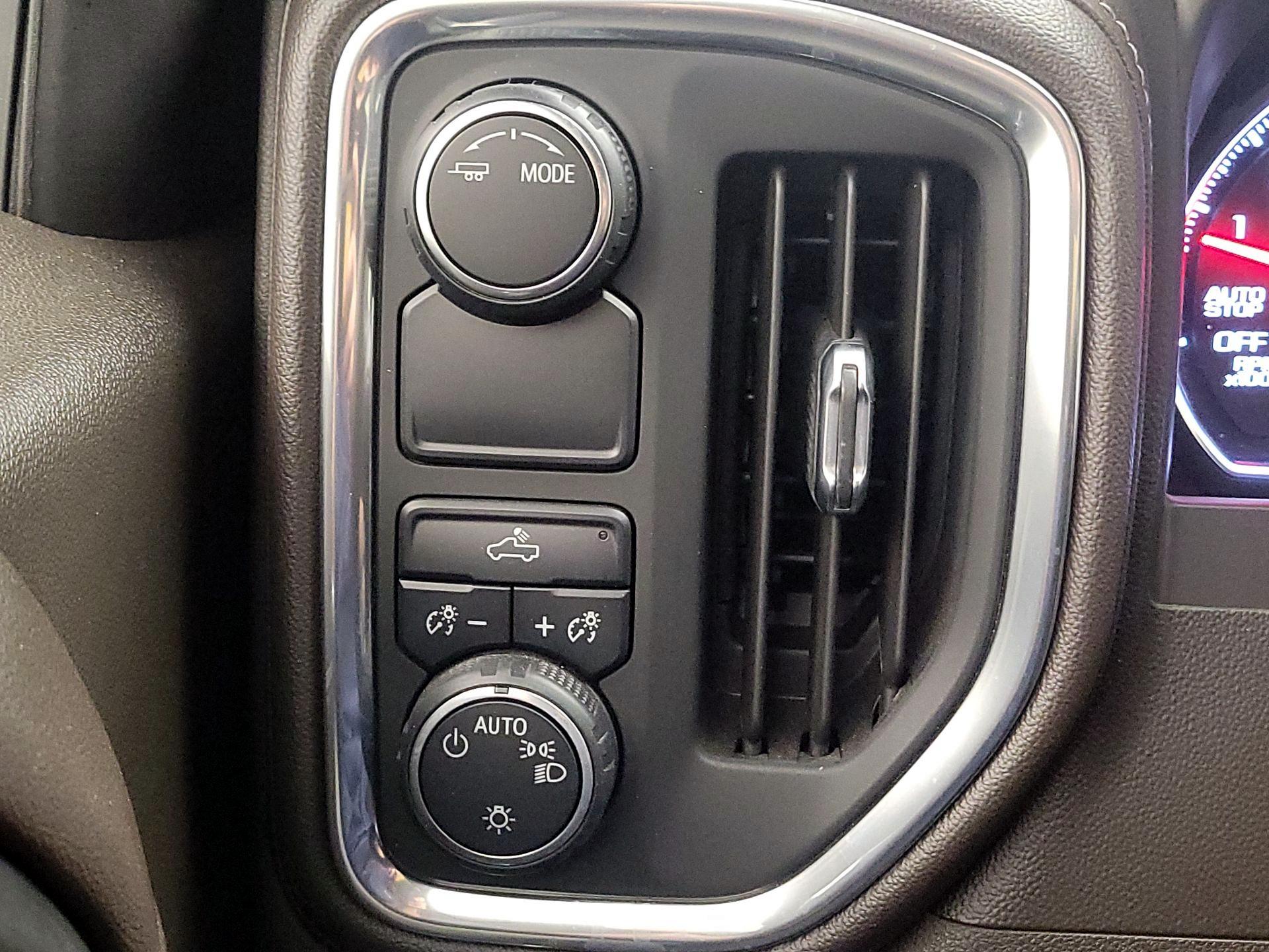 Thumbnail: 2021 Chevrolet Silverado 1500 - 13