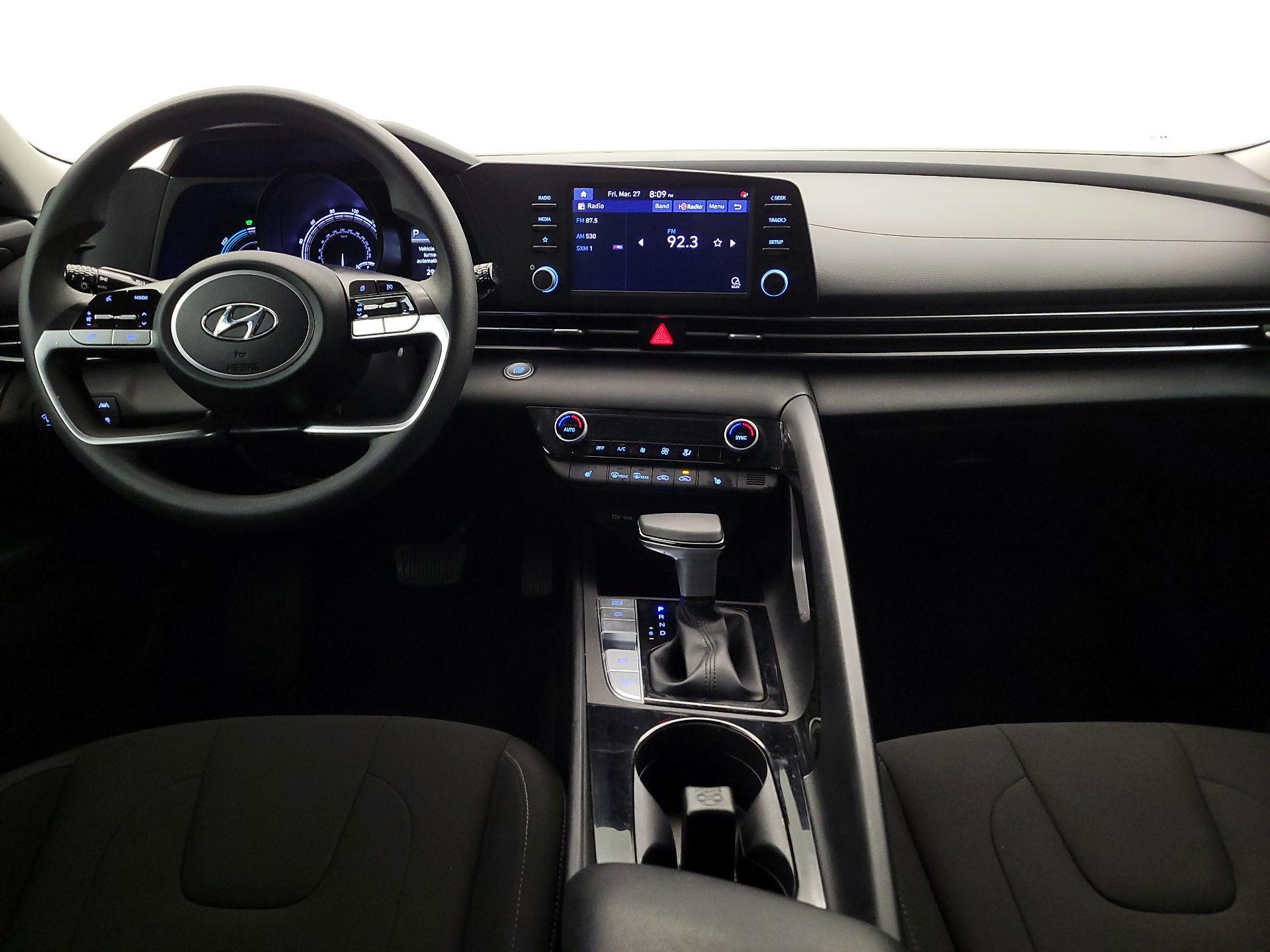 Thumbnail: 2022 Hyundai Elantra - 9