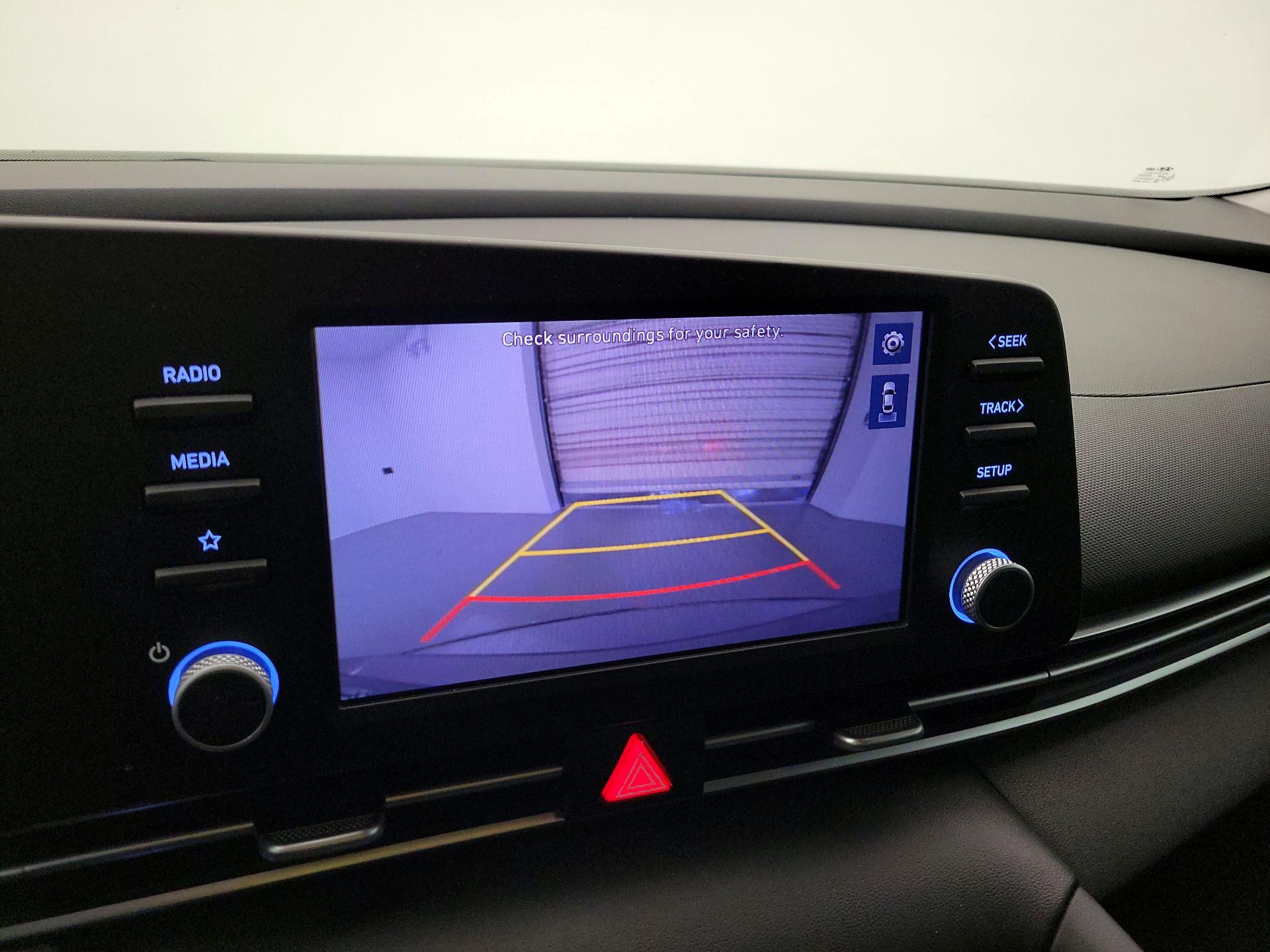 Thumbnail: 2022 Hyundai Elantra - 14