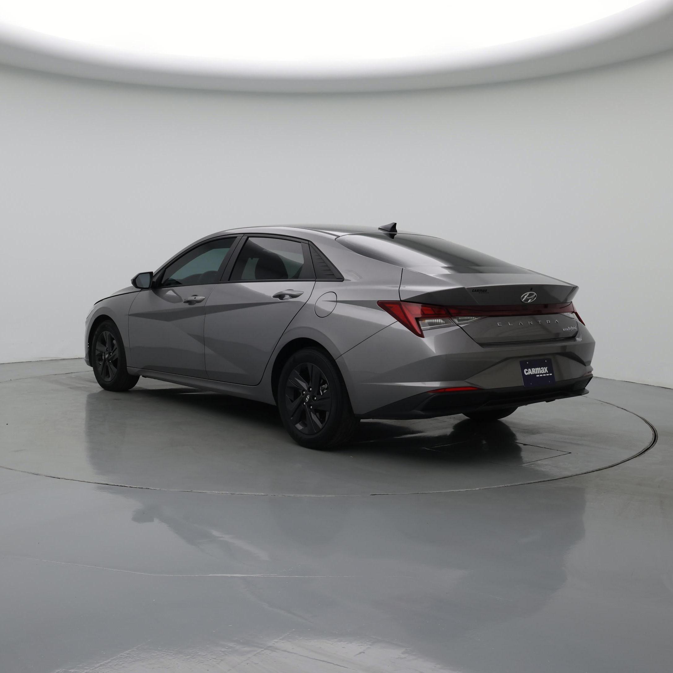 Thumbnail: 2022 Hyundai Elantra - 2