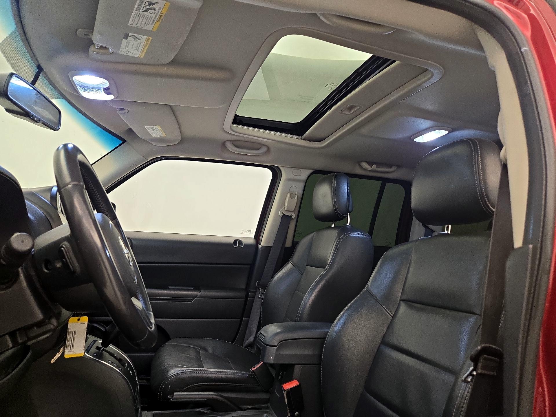 Thumbnail: 2016 Jeep Patriot - 17