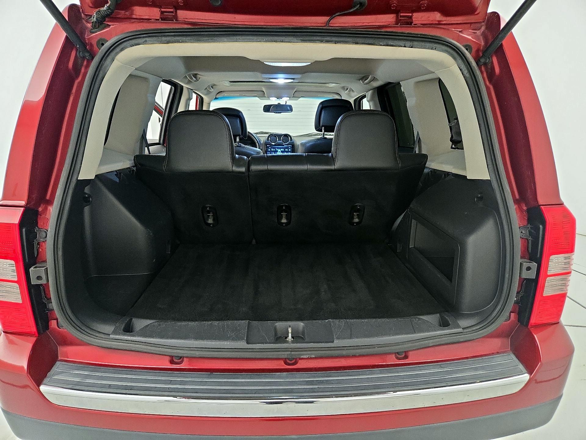 Thumbnail: 2016 Jeep Patriot - 19