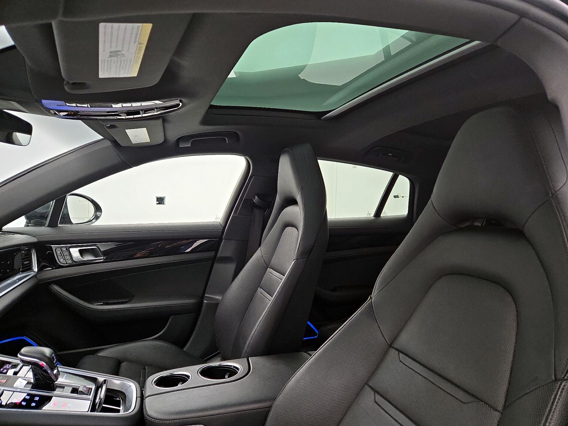 Thumbnail: 2018 Porsche Panamera - 20