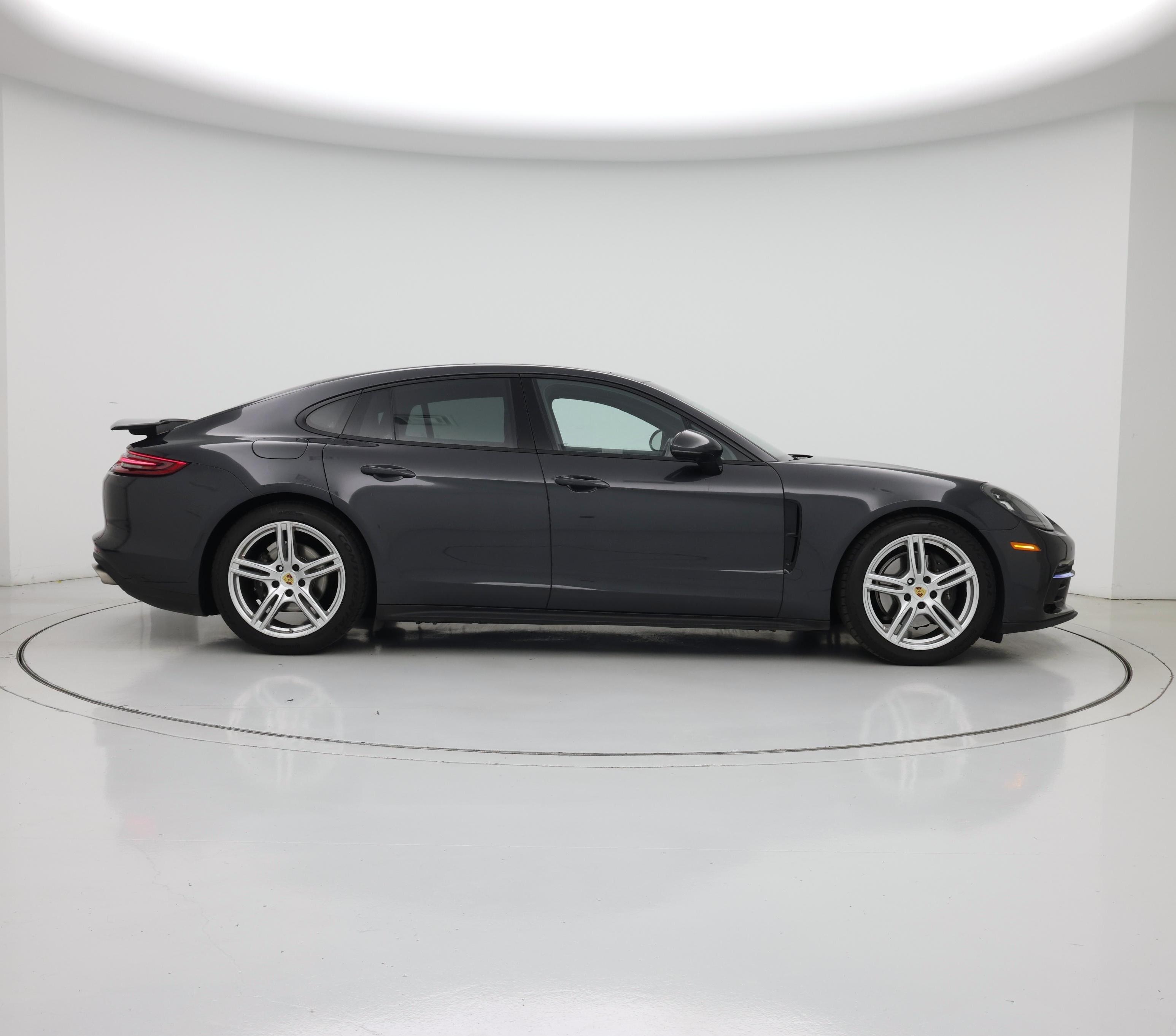 Thumbnail: 2018 Porsche Panamera - 7