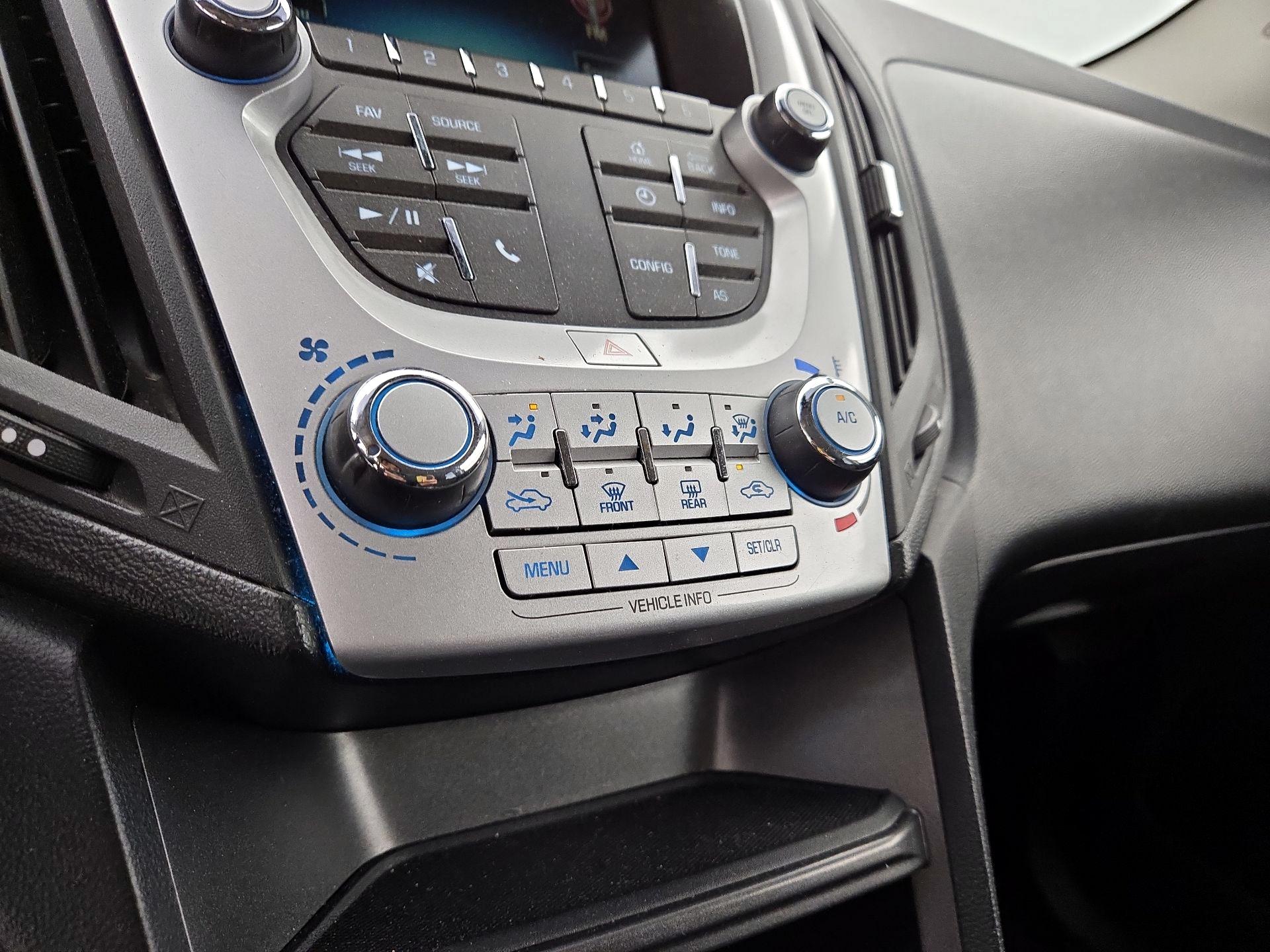 Thumbnail: 2016 Chevrolet Equinox - 15