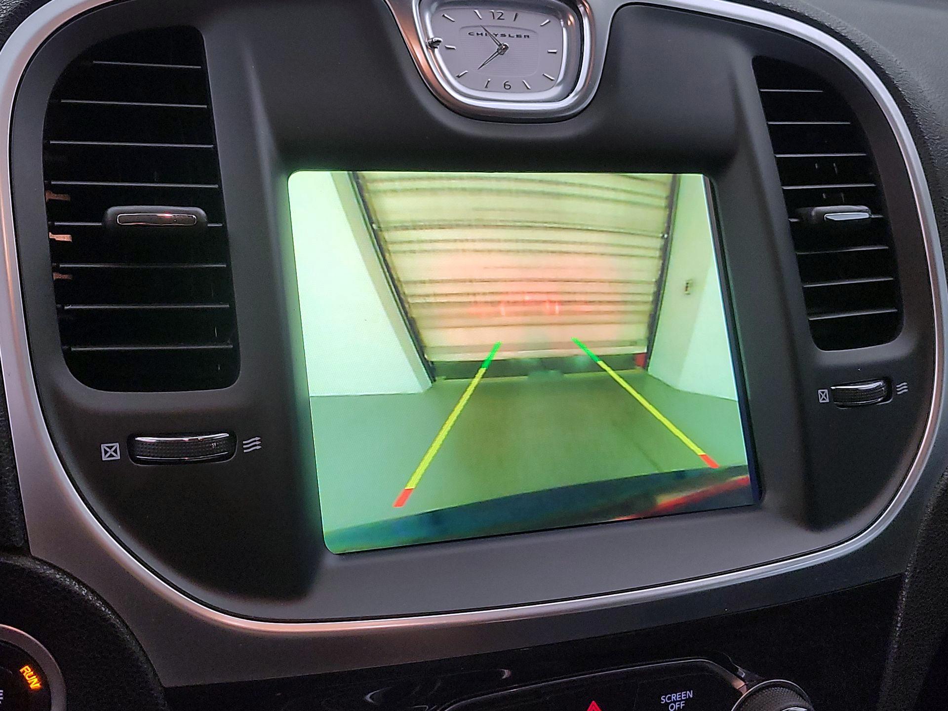 Thumbnail: 2020 Chrysler 300 - 14