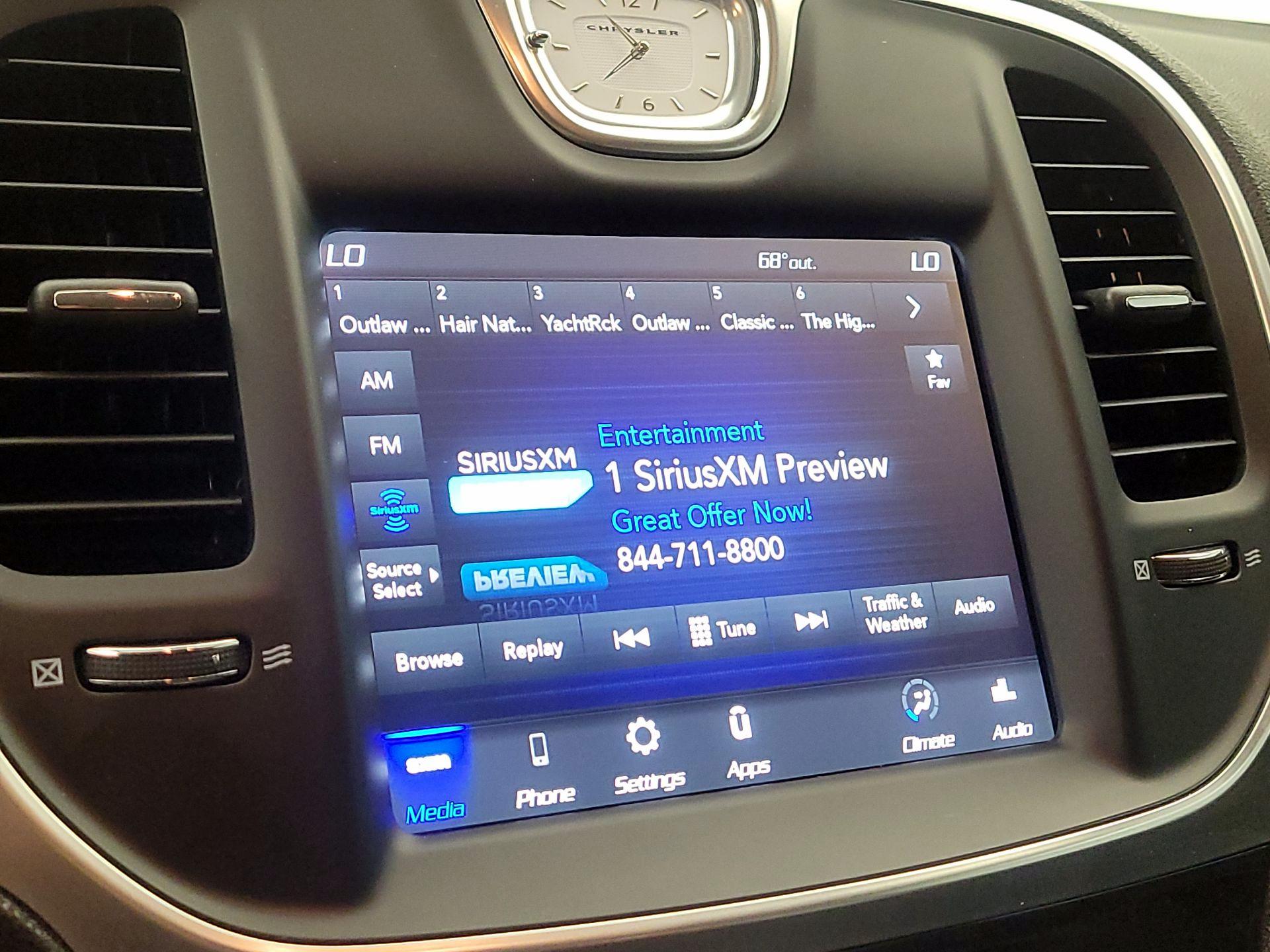 Thumbnail: 2020 Chrysler 300 - 15