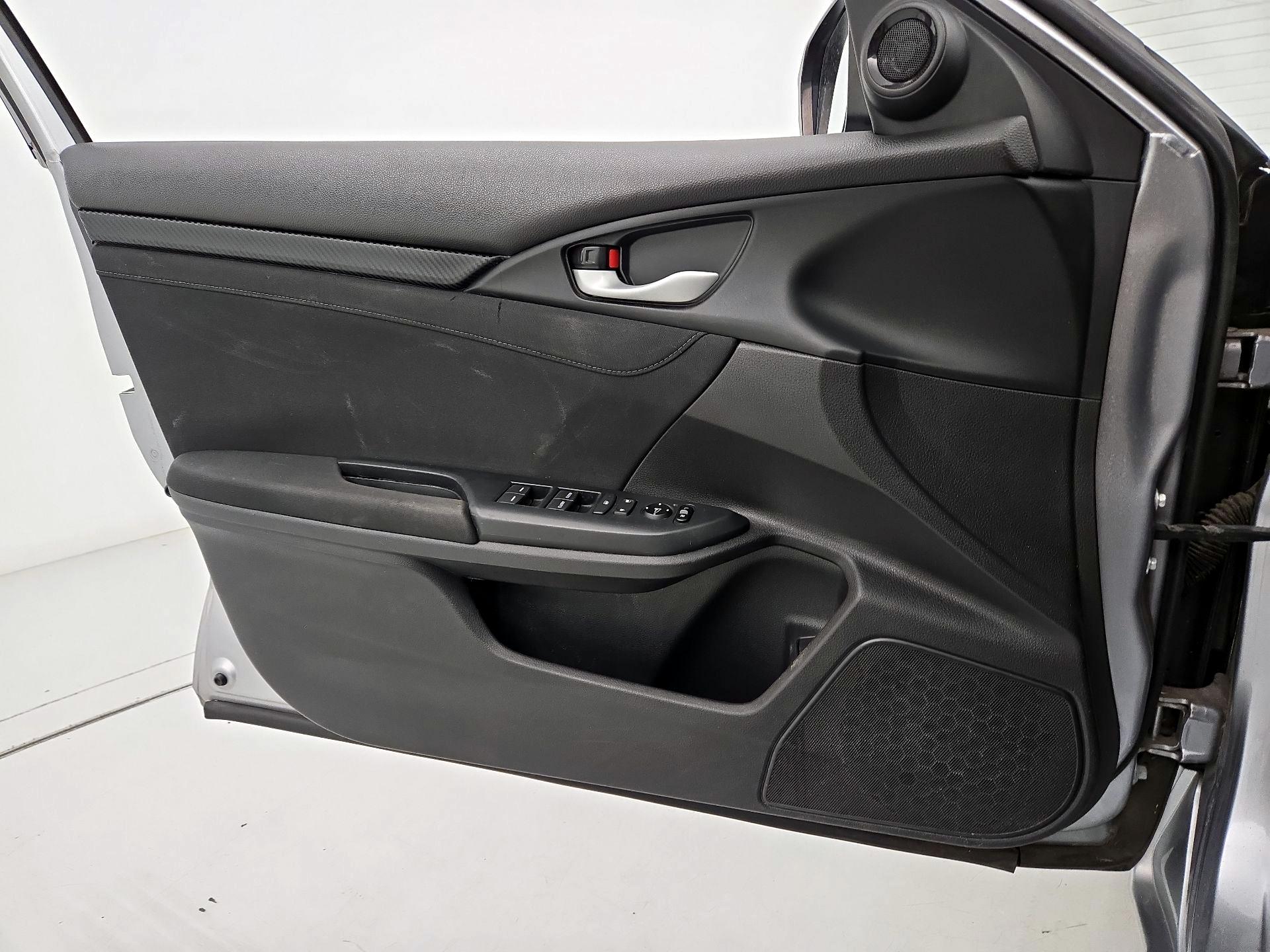 Thumbnail: 2016 Honda Civic - 12