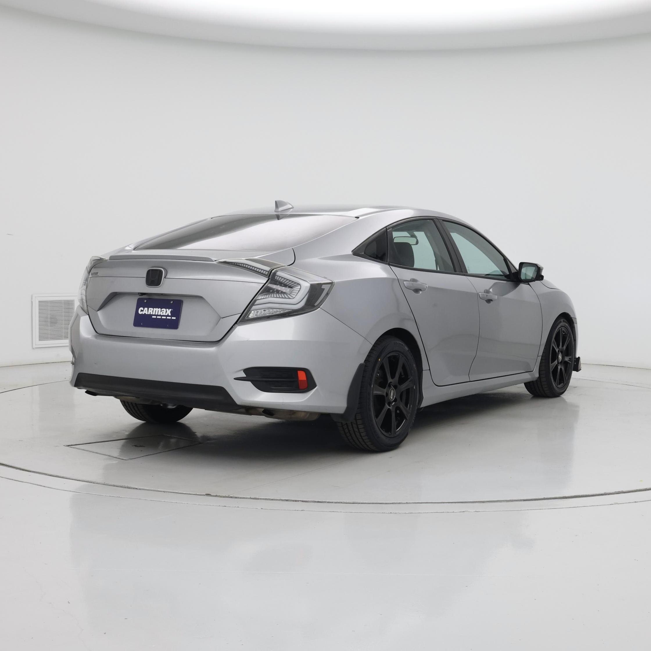 Thumbnail: 2016 Honda Civic - 8