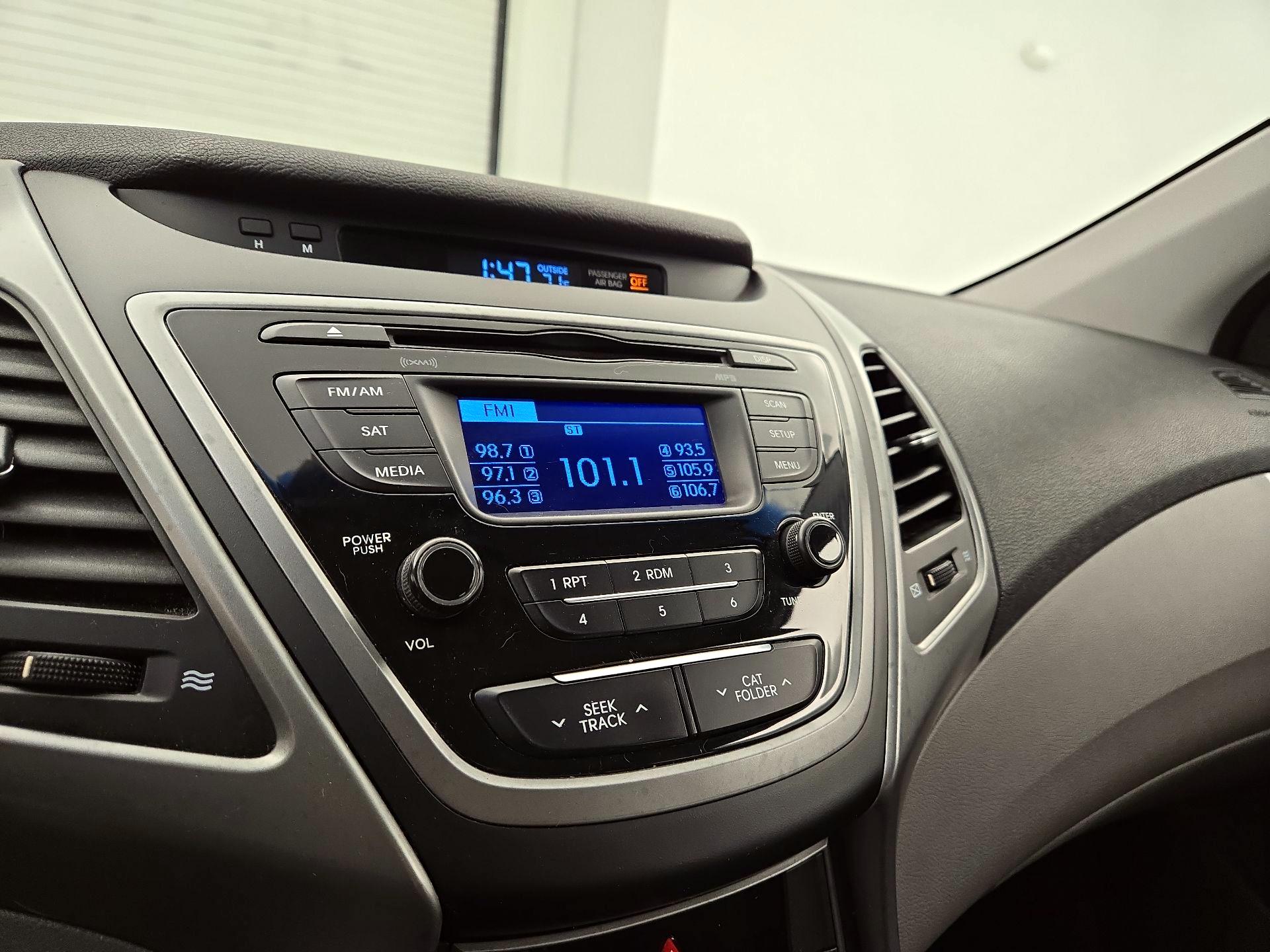 Thumbnail: 2016 Hyundai Elantra - 14