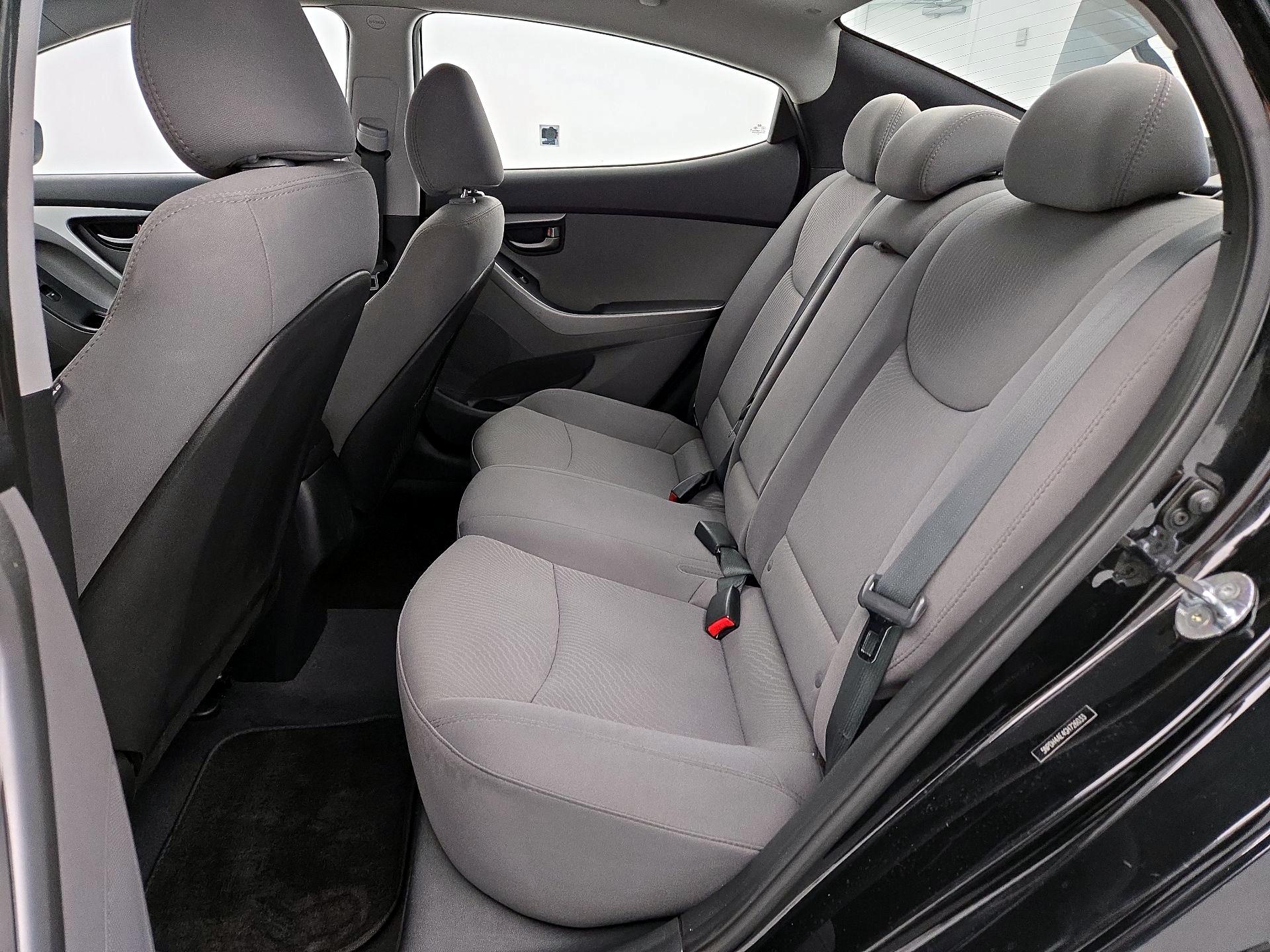 Thumbnail: 2016 Hyundai Elantra - 18