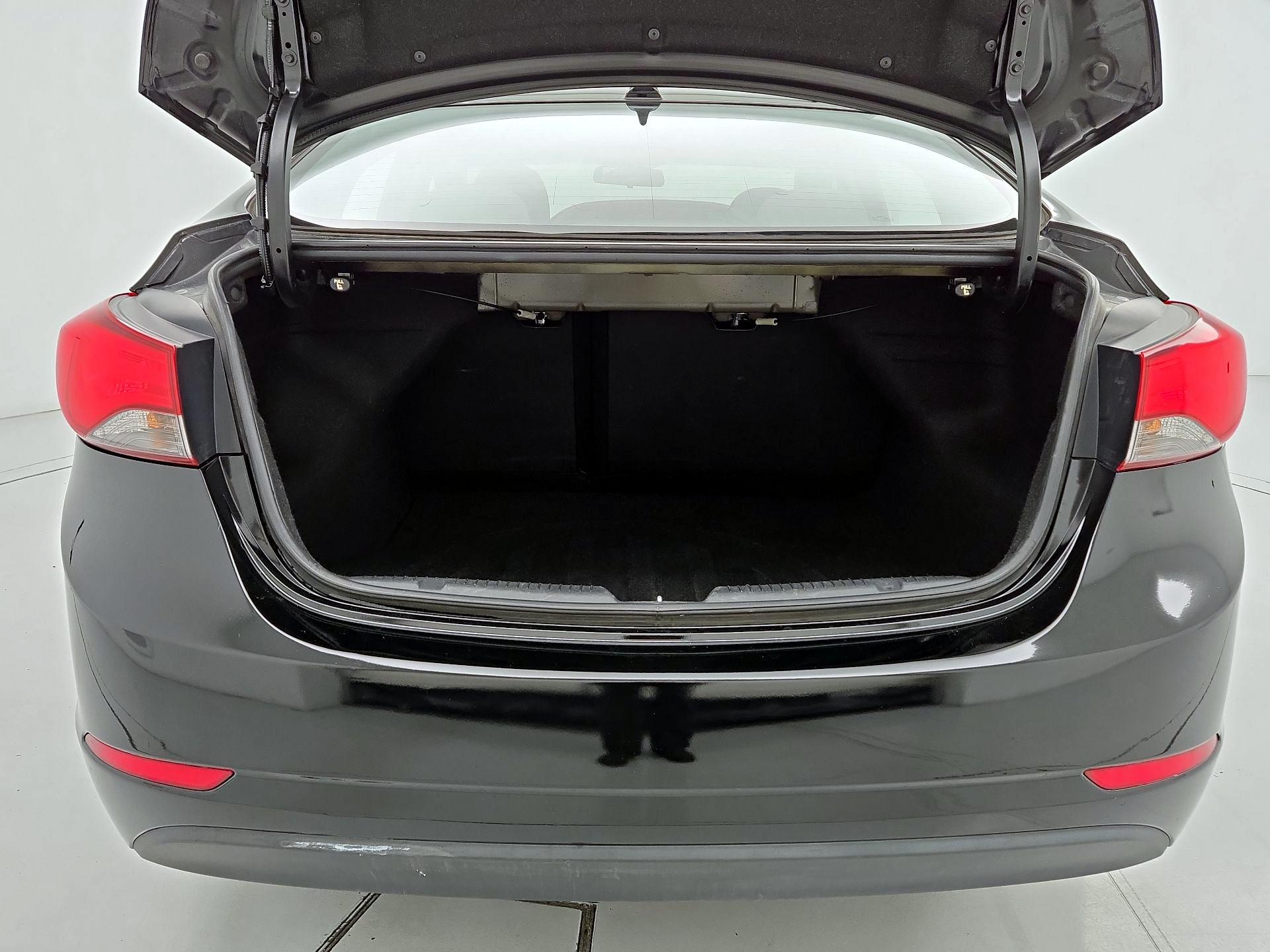 Thumbnail: 2016 Hyundai Elantra - 19