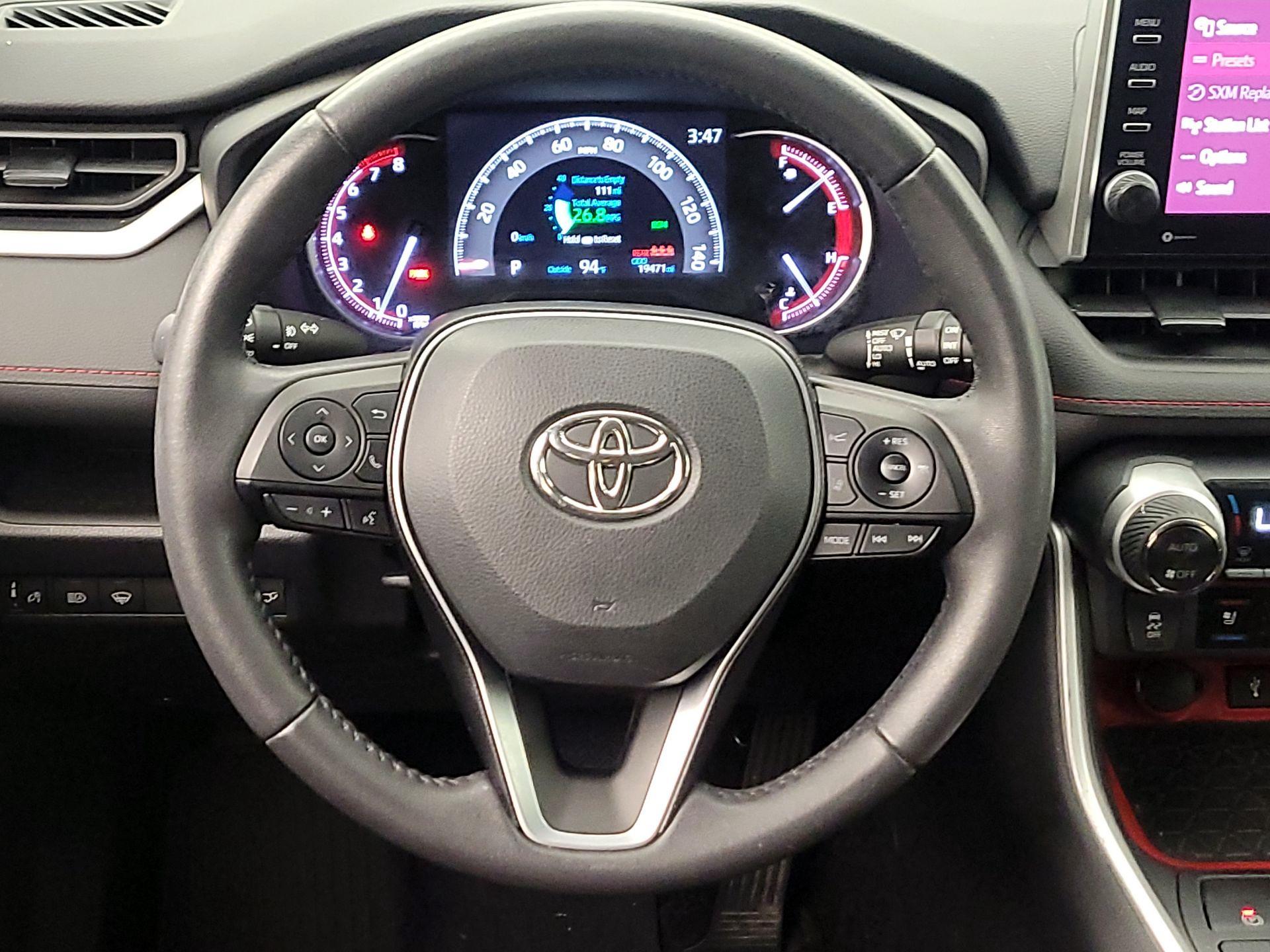 Thumbnail: 2022 Toyota RAV4 - 10