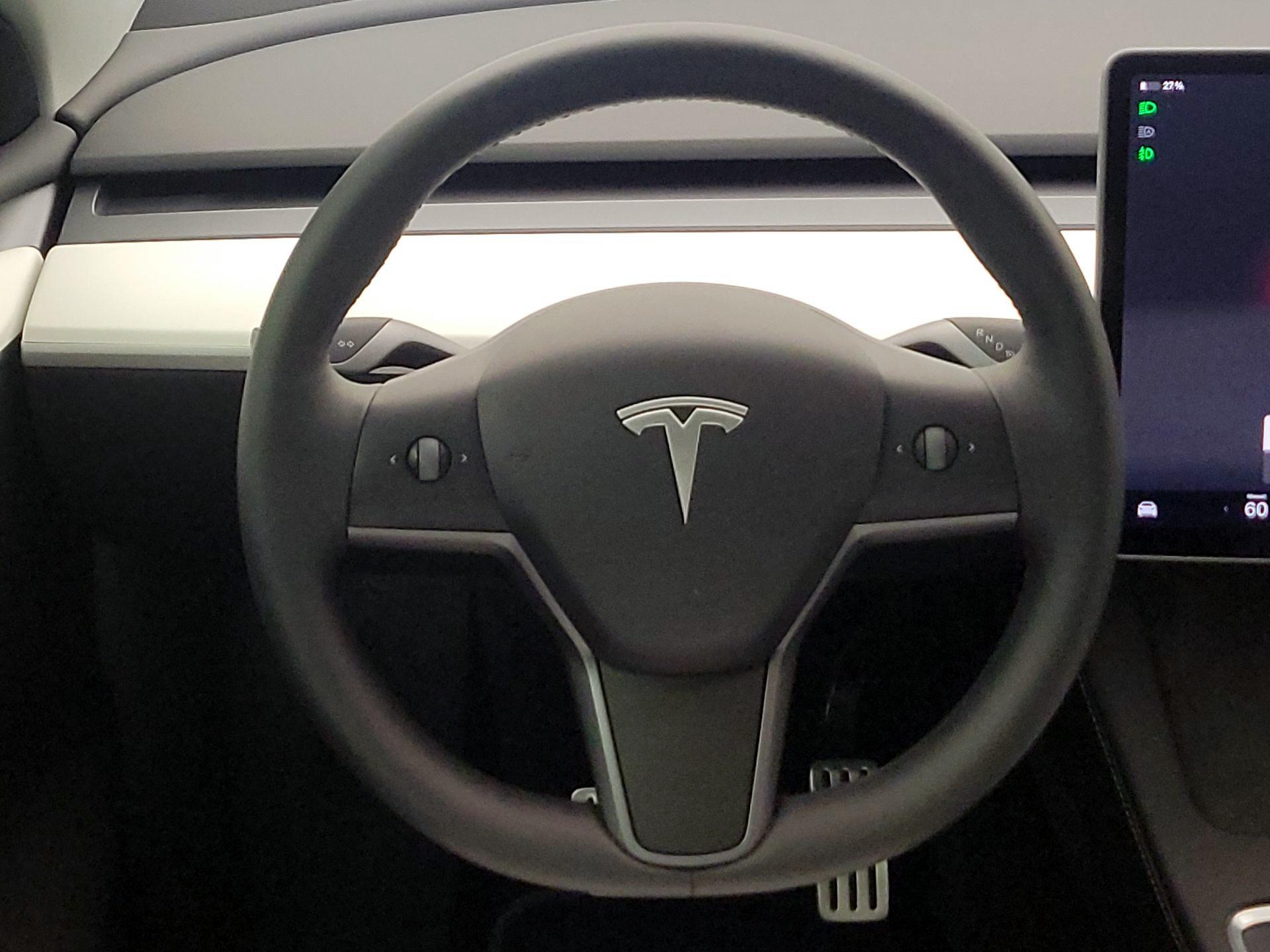 Thumbnail: 2025 Tesla Model Y - 10