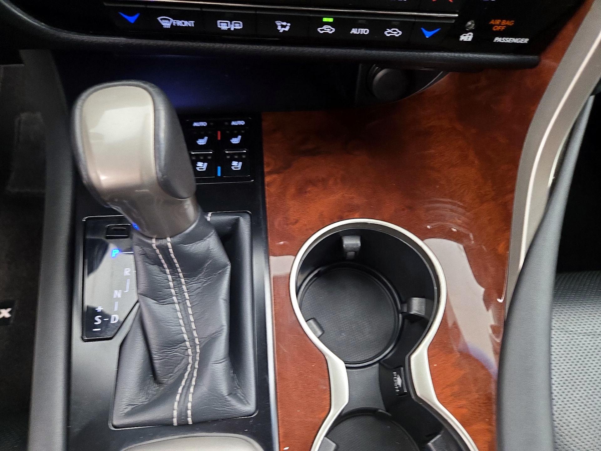 Thumbnail: 2018 Lexus RX - 18