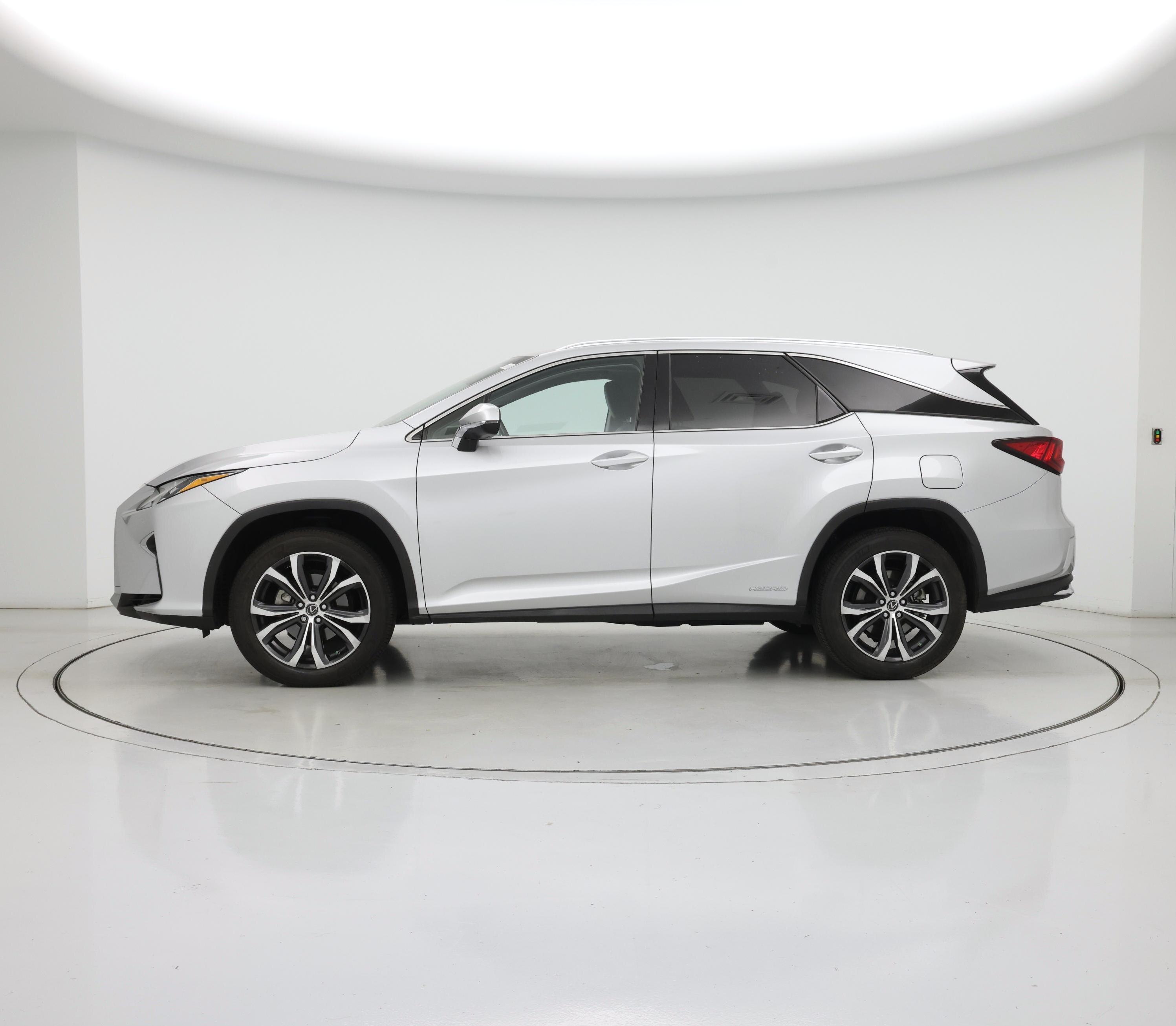 Thumbnail: 2018 Lexus RX - 3