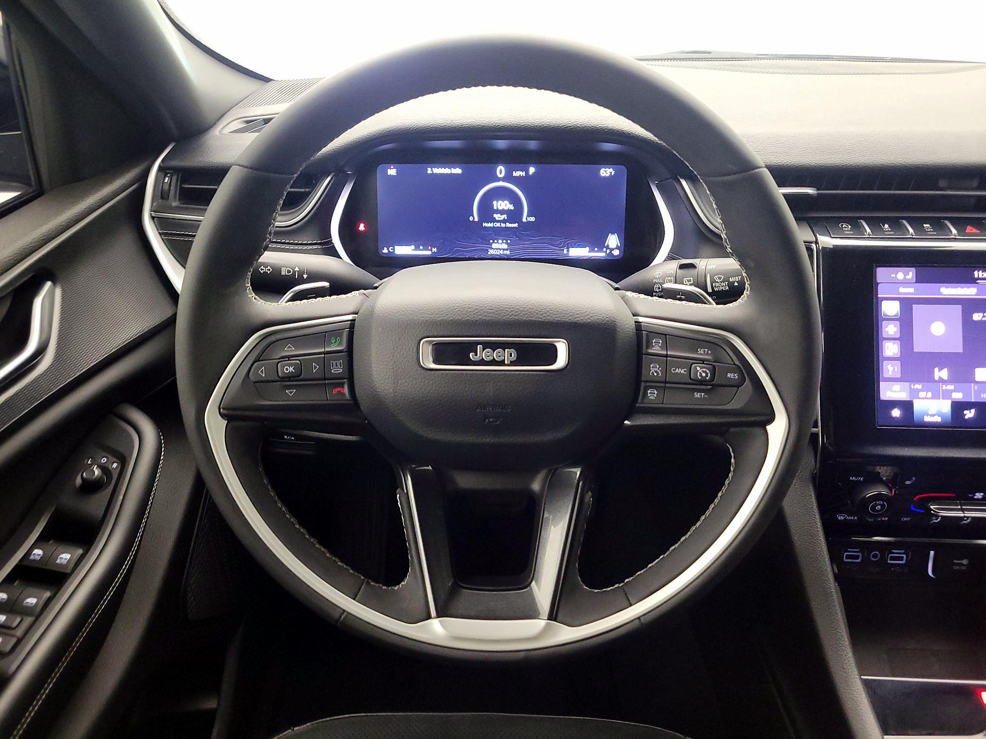 Thumbnail: 2023 Jeep Grand Cherokee - 10