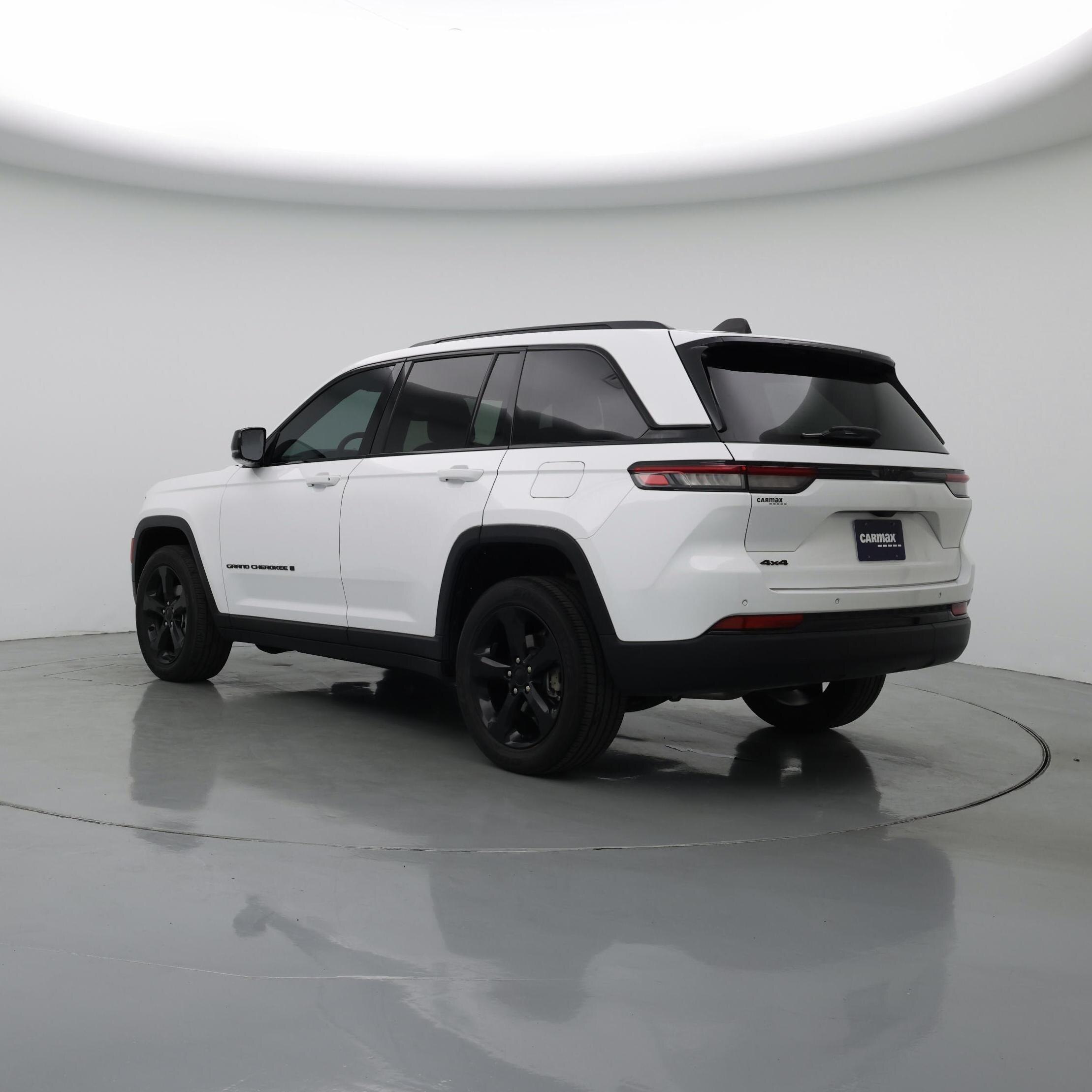 Thumbnail: 2023 Jeep Grand Cherokee - 2