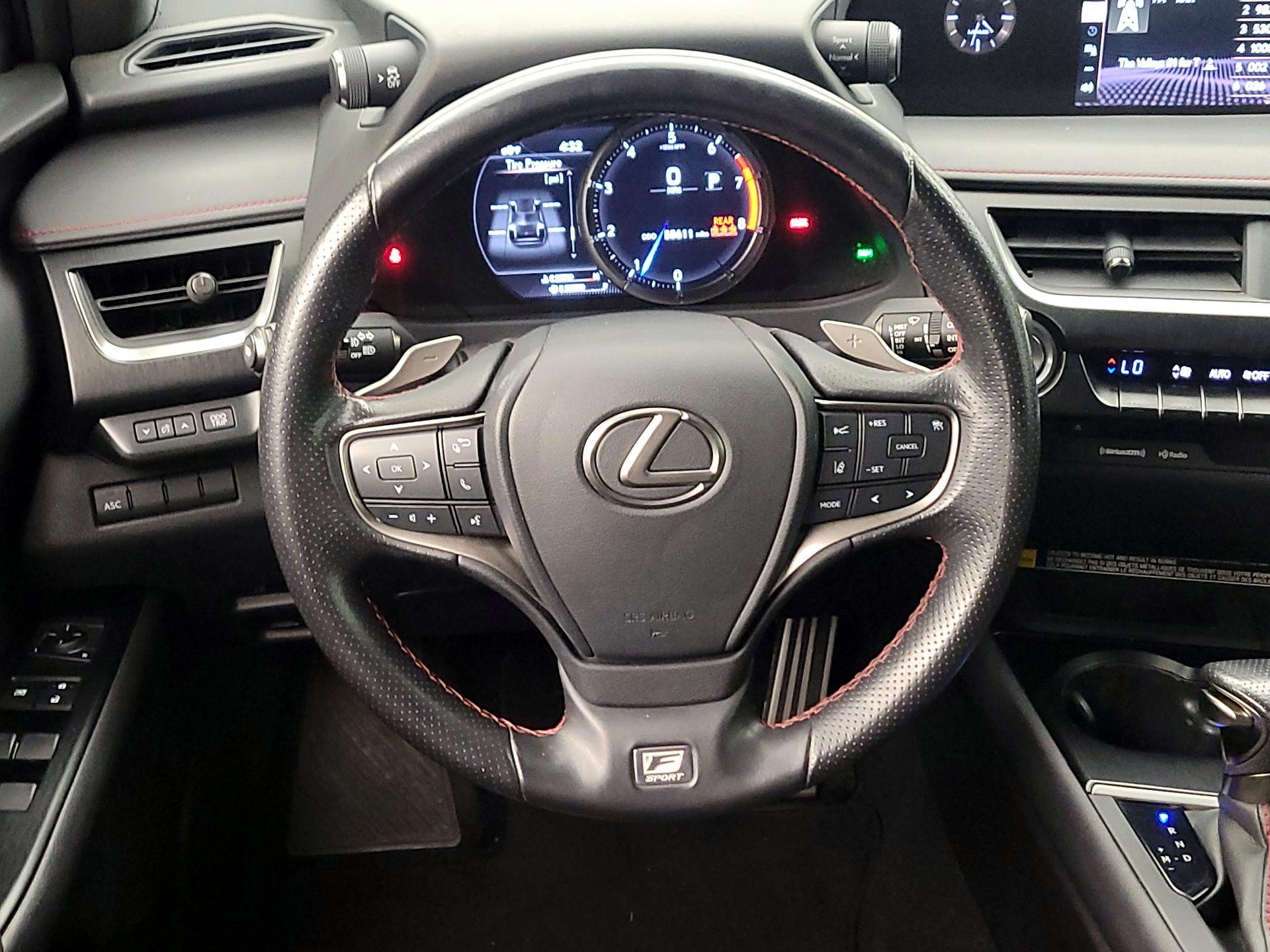 Thumbnail: 2020 Lexus UX - 10