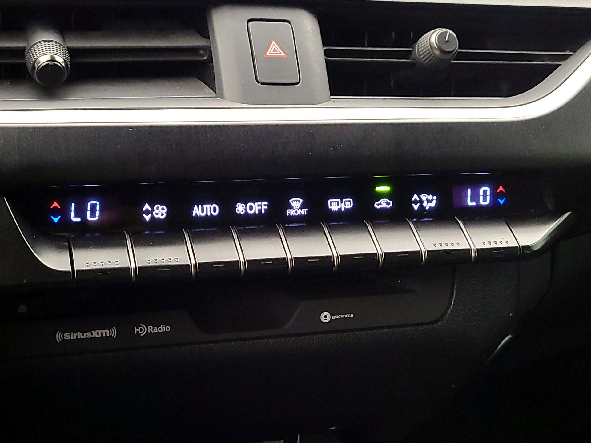 Thumbnail: 2020 Lexus UX - 16