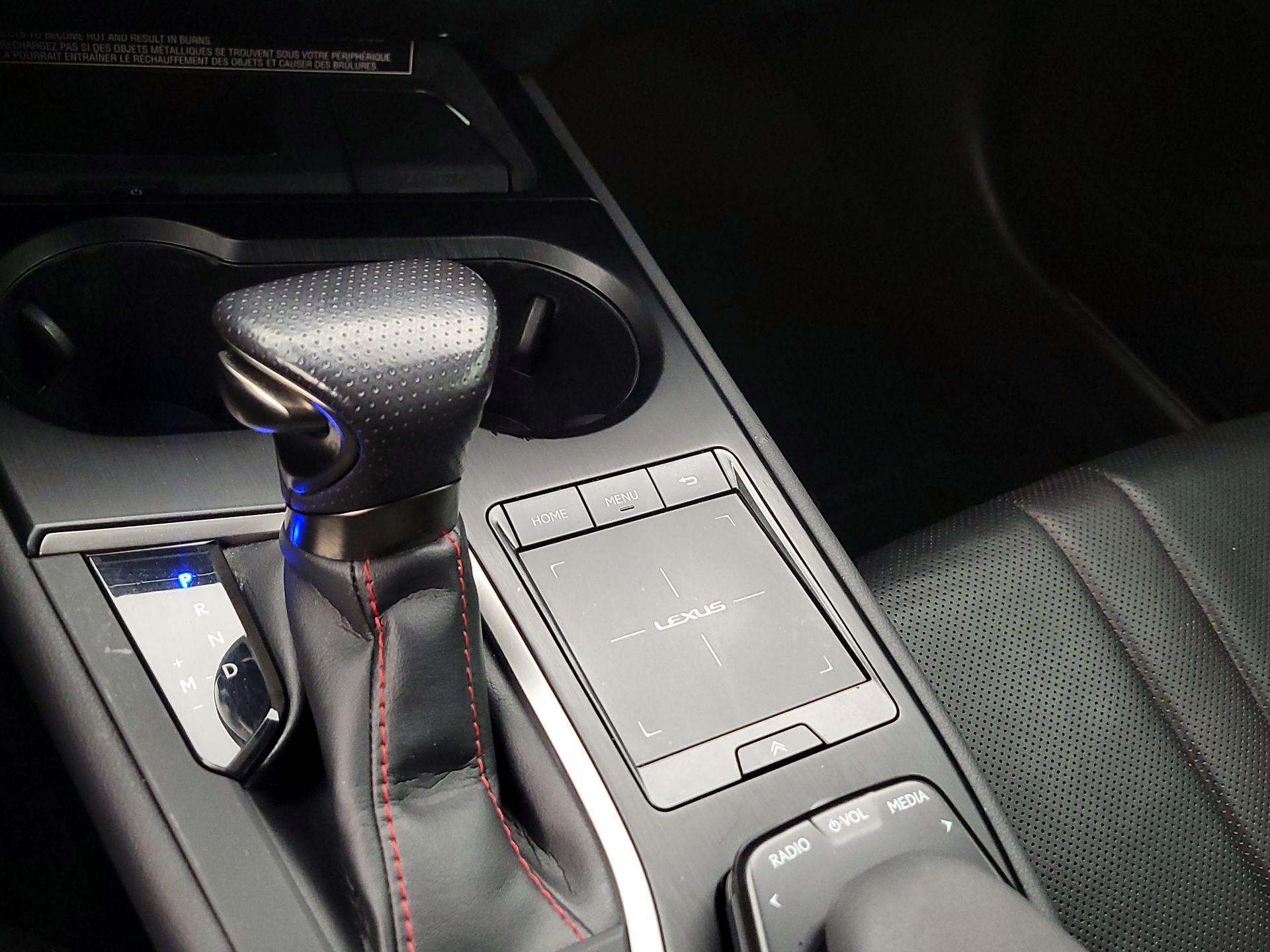 Thumbnail: 2020 Lexus UX - 17