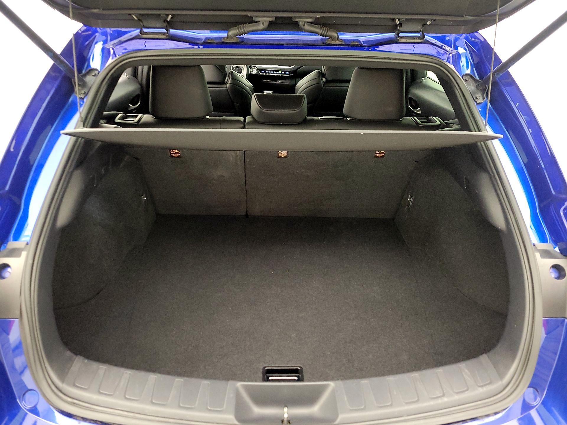 Thumbnail: 2020 Lexus UX - 20