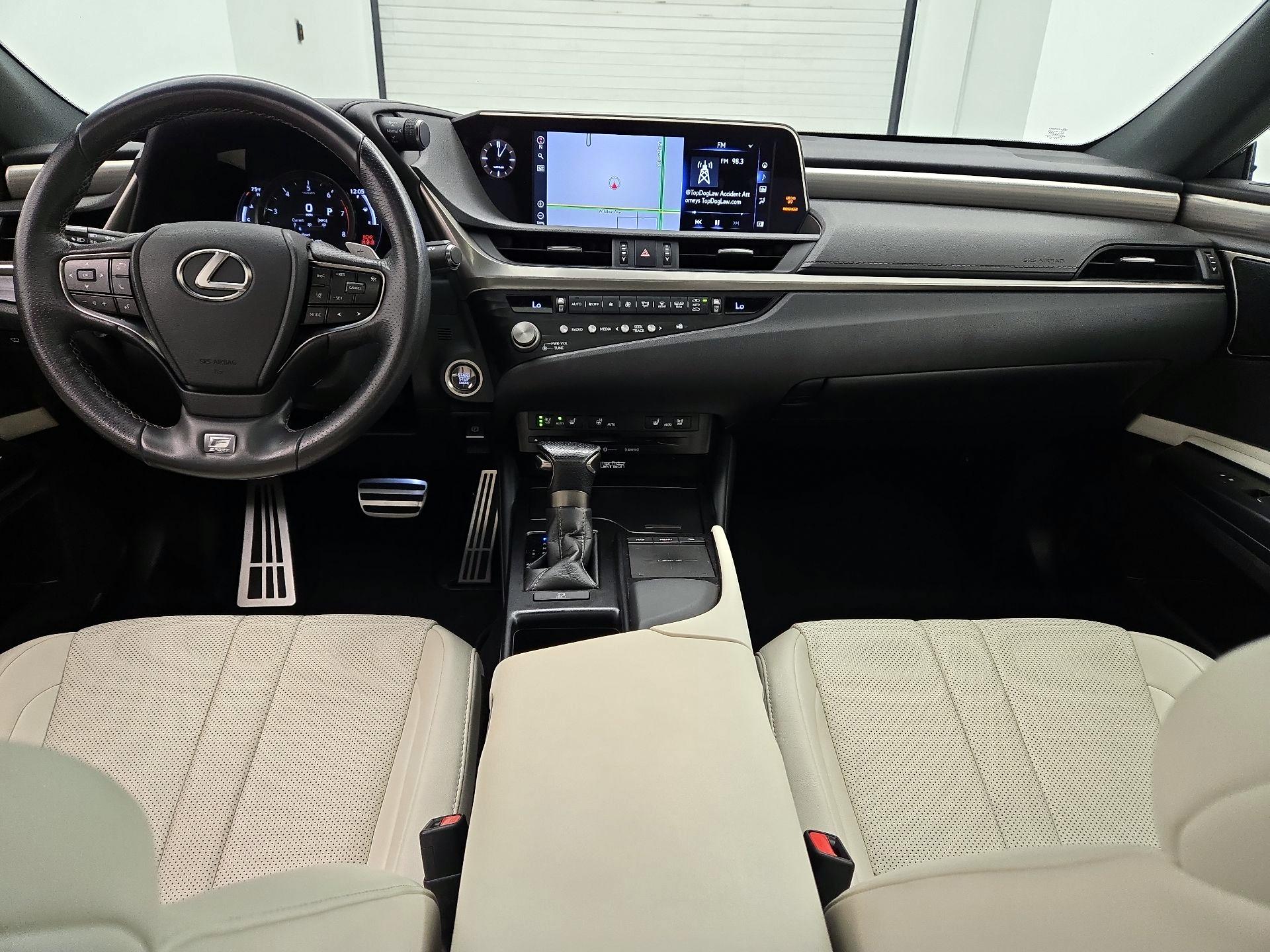 Thumbnail: 2021 Lexus ES - 9