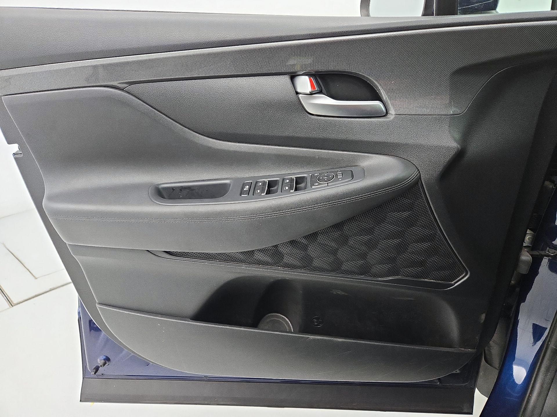 Thumbnail: 2022 Hyundai Santa Fe - 12