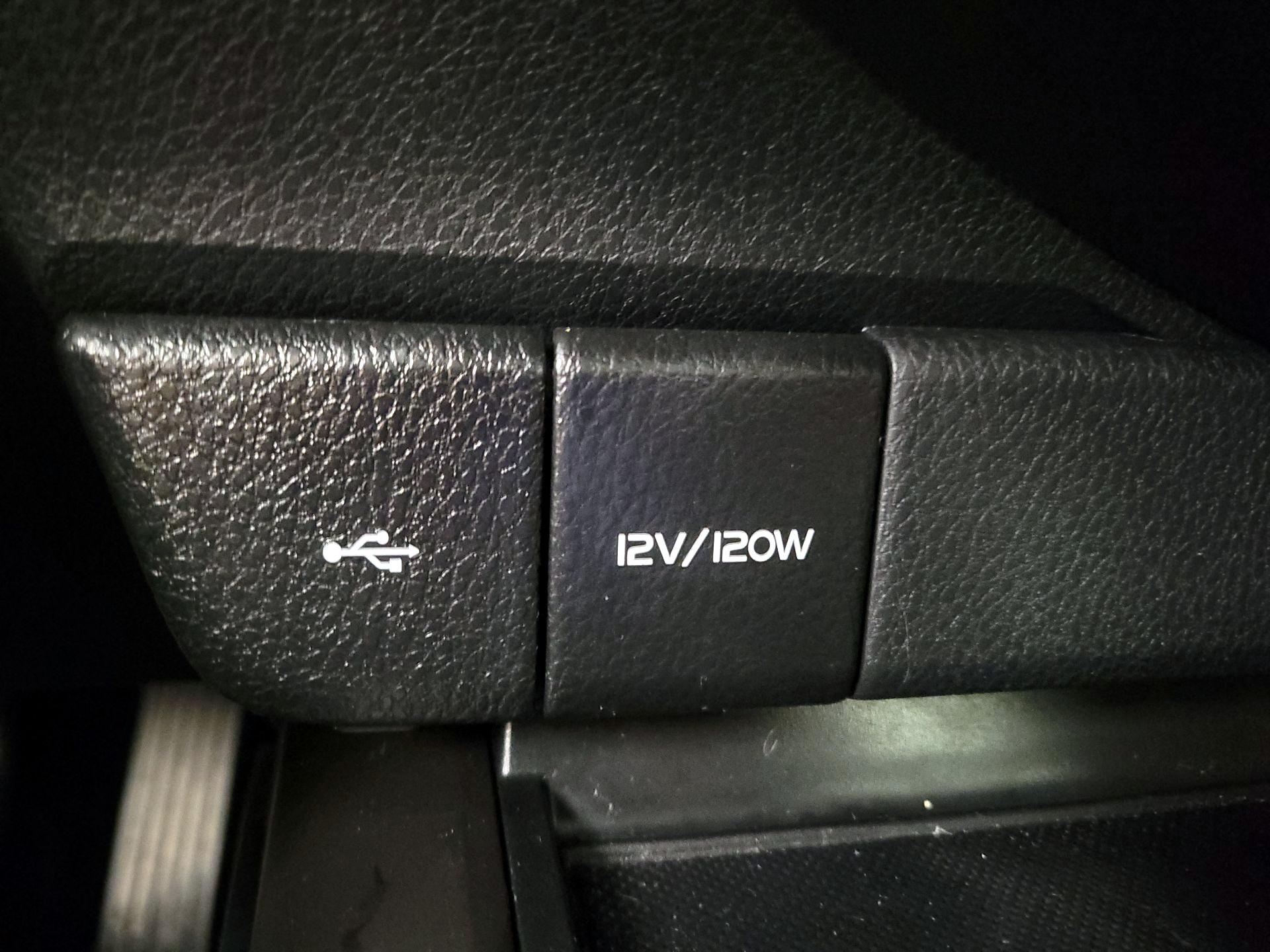 Thumbnail: 2024 Toyota Camry - 18