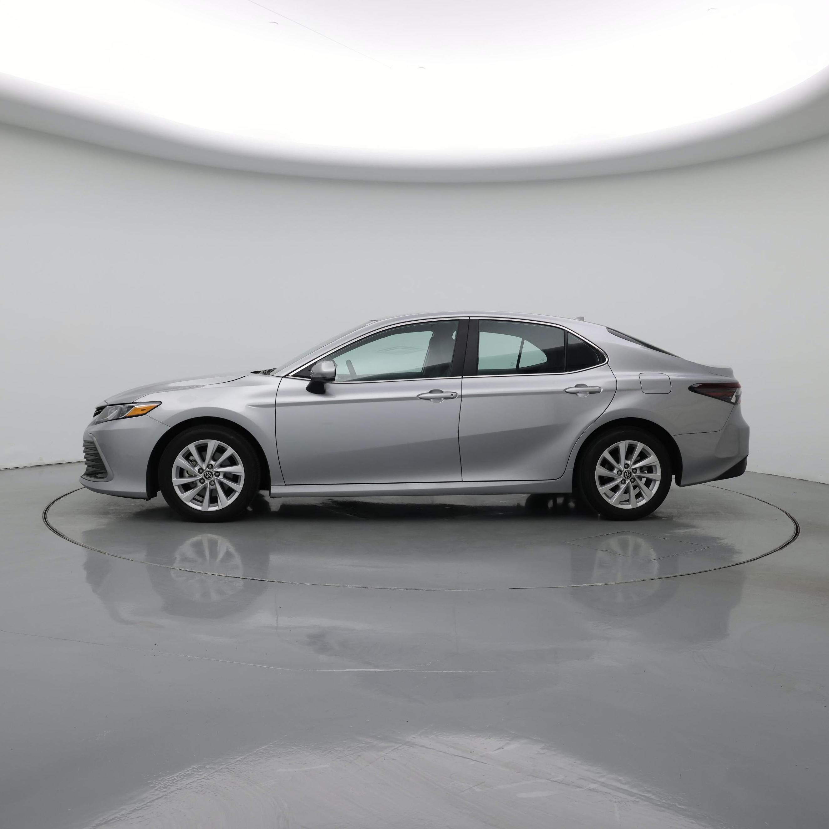 Thumbnail: 2024 Toyota Camry - 3