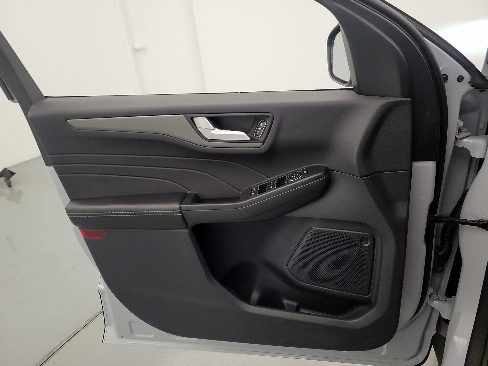 Thumbnail: 2025 Ford Escape - 12