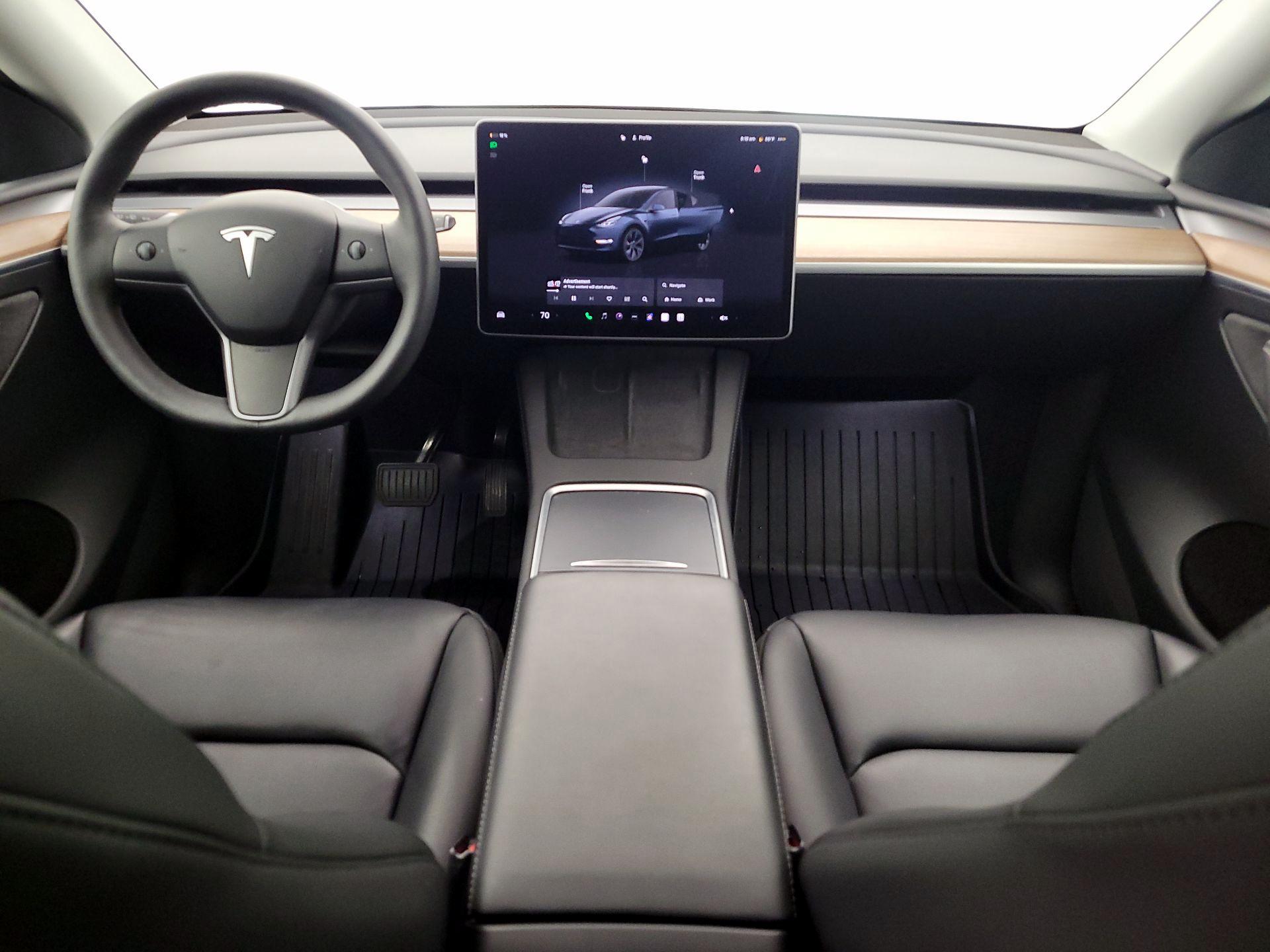 Thumbnail: 2024 Tesla Model Y - 9