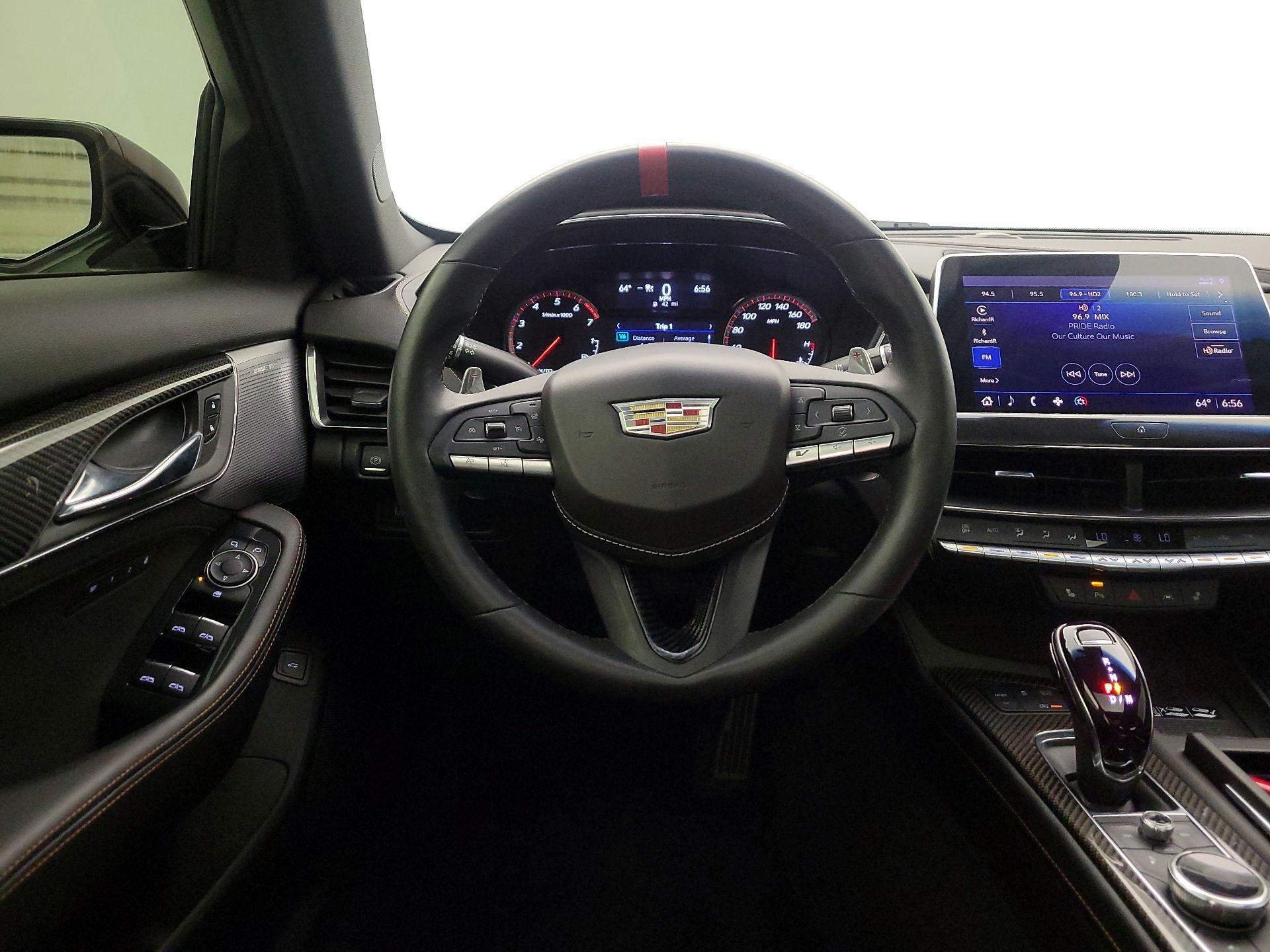 Thumbnail: 2022 Cadillac CT5 - 10