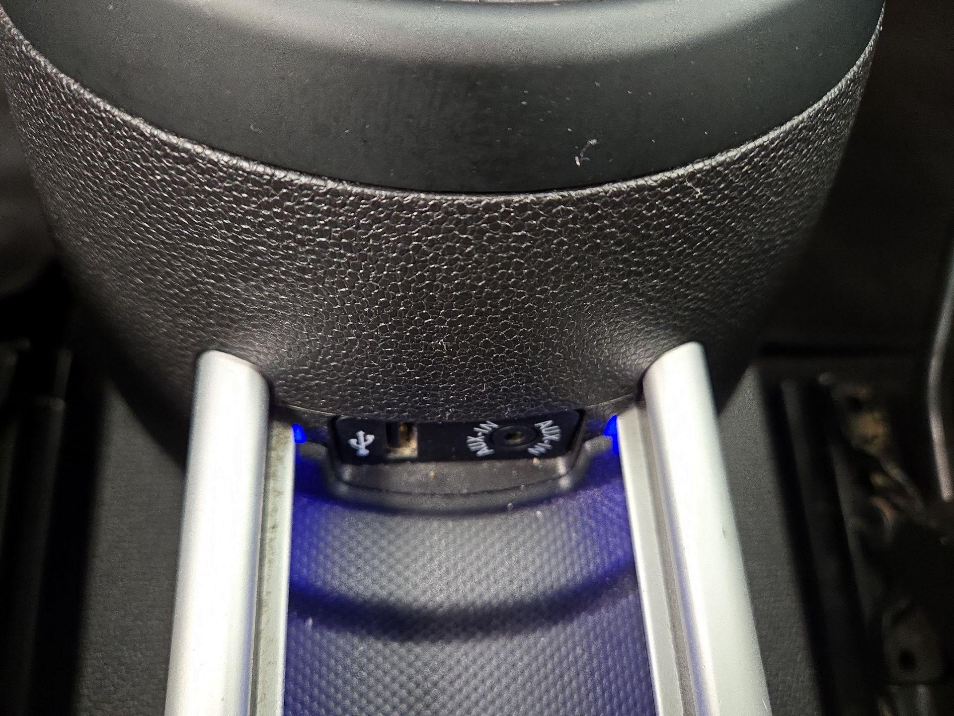 Thumbnail: 2015 MINI Cooper Countryman - 16