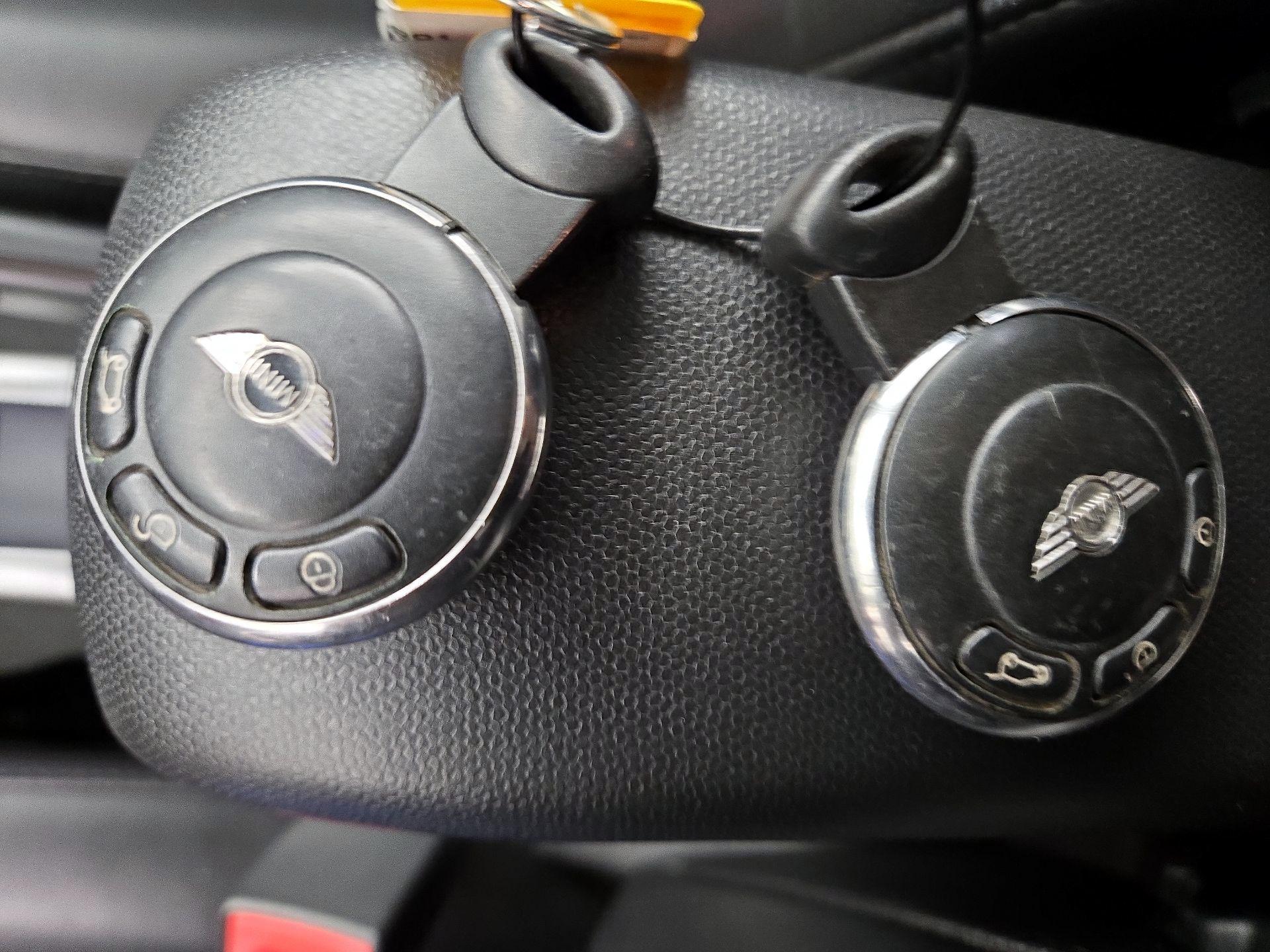 Thumbnail: 2015 MINI Cooper Countryman - 20