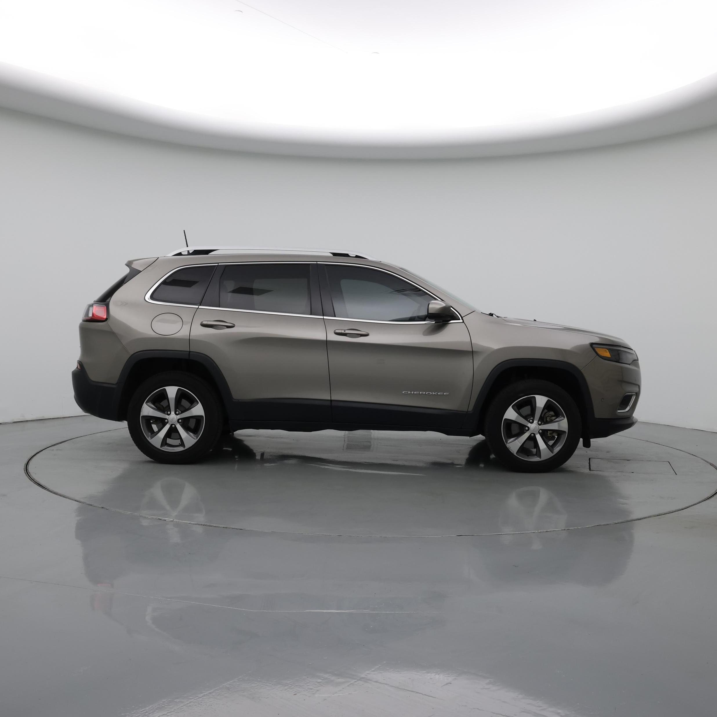 Thumbnail: 2020 Jeep Cherokee - 7