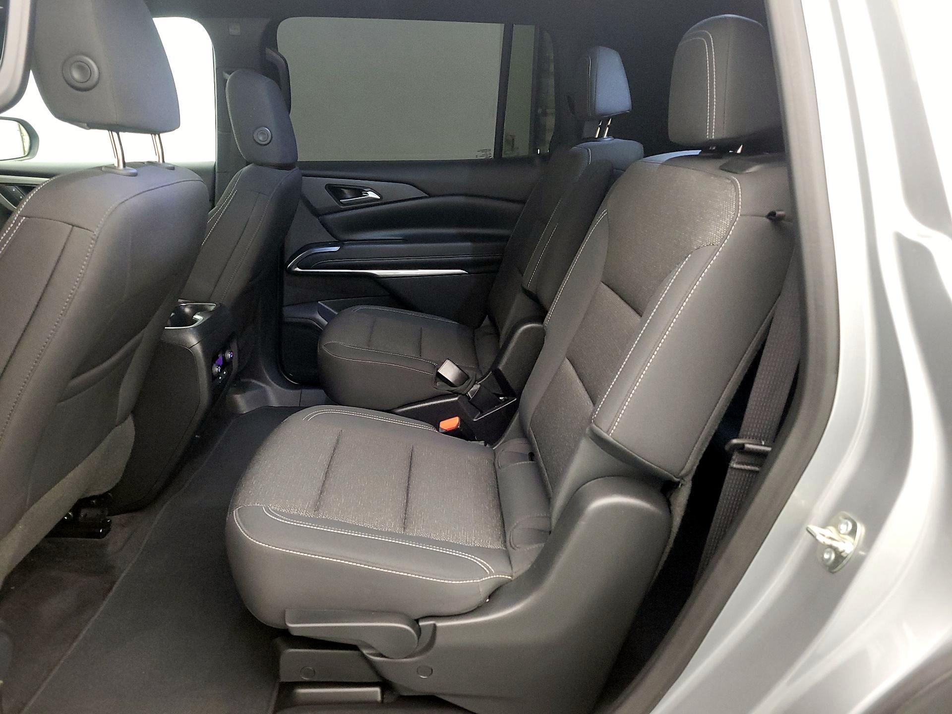 Thumbnail: 2025 Chevrolet Traverse - 19