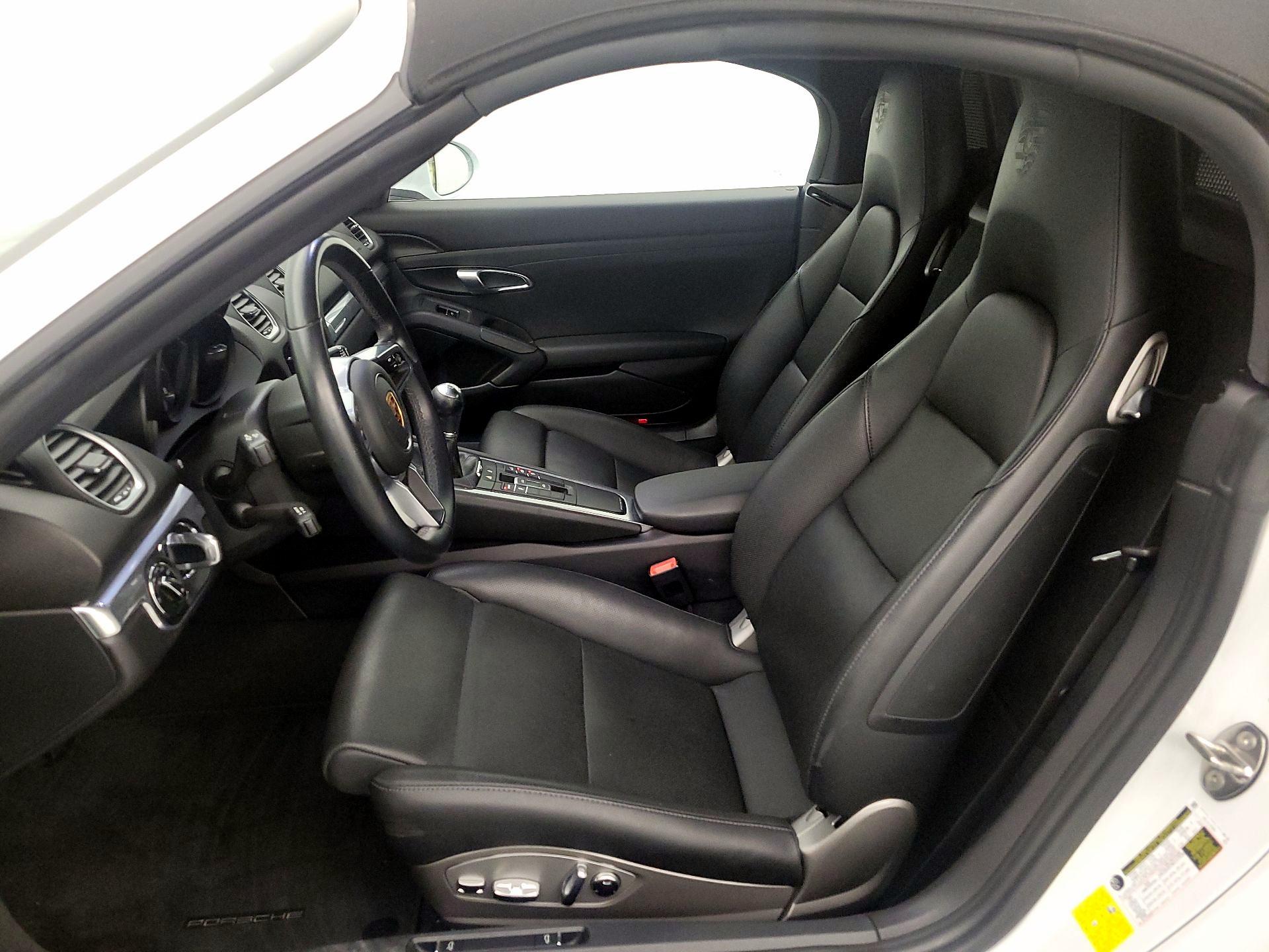 Thumbnail: 2023 Porsche 718 Boxster - 11