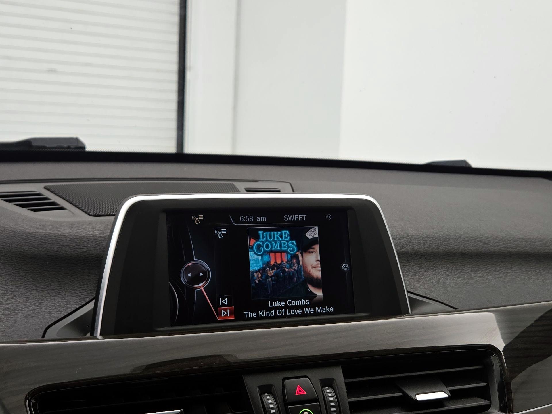 Thumbnail: 2016 BMW X1 - 14