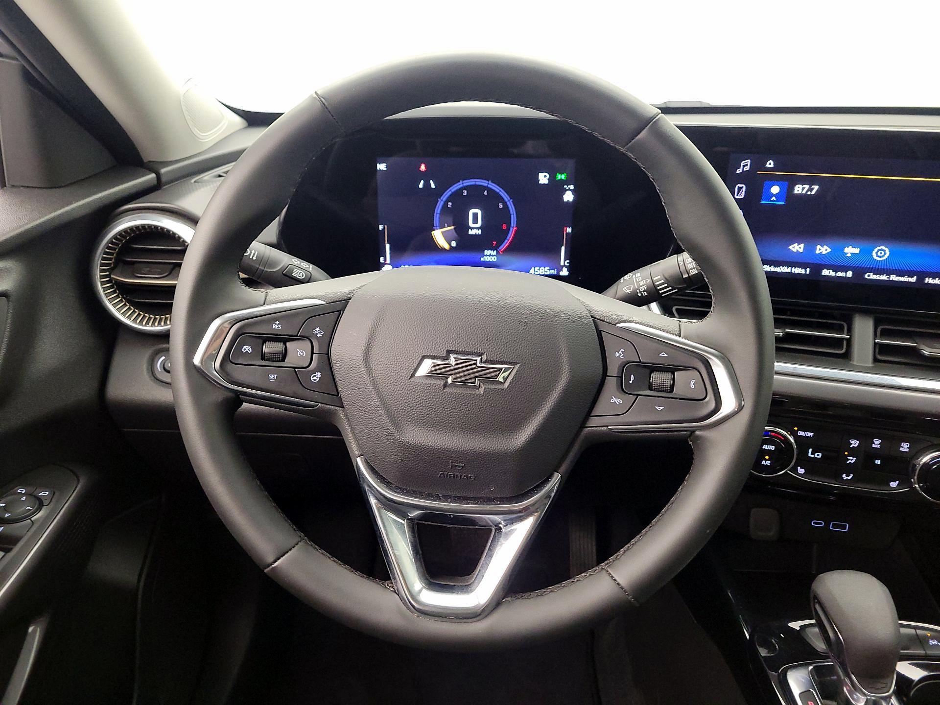 Thumbnail: 2026 Chevrolet Trax - 10