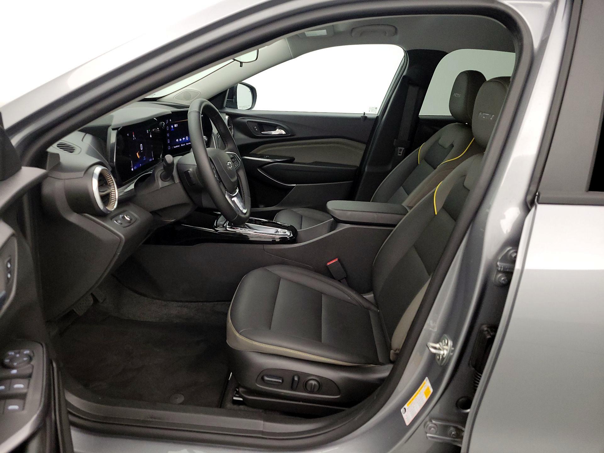 Thumbnail: 2026 Chevrolet Trax - 11