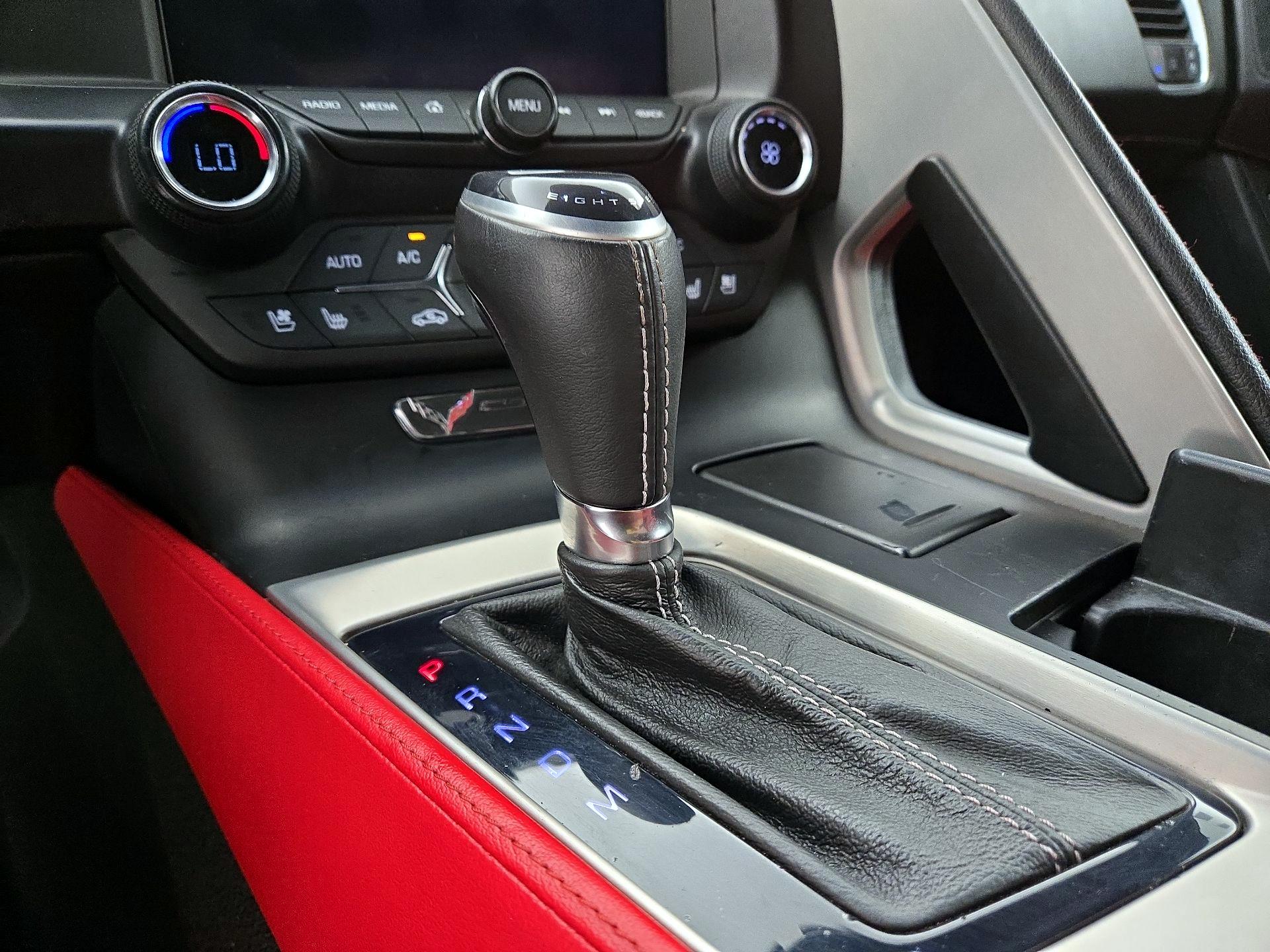 Thumbnail: 2015 Chevrolet Corvette - 18