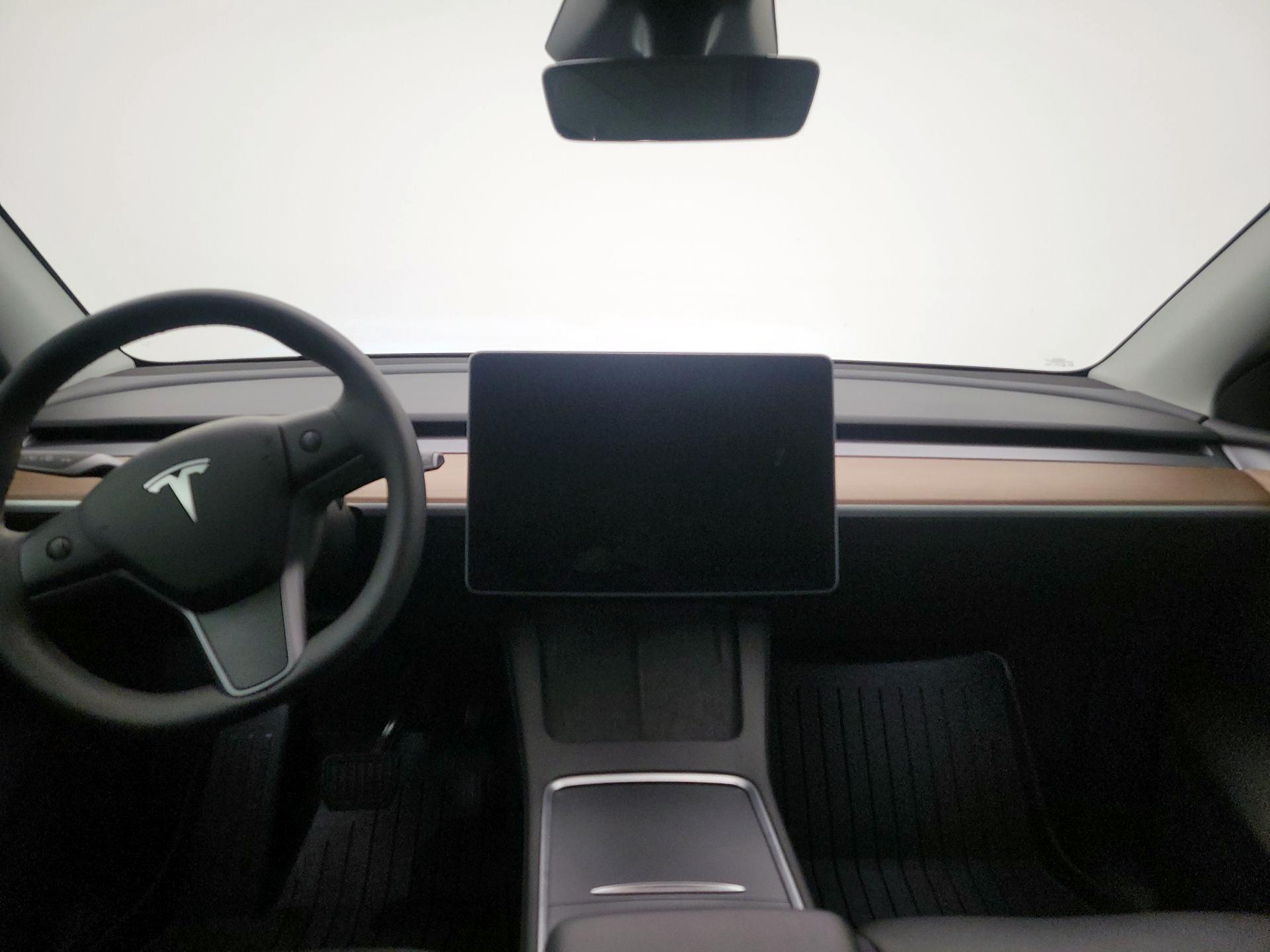 Thumbnail: 2025 Tesla Model Y - 9